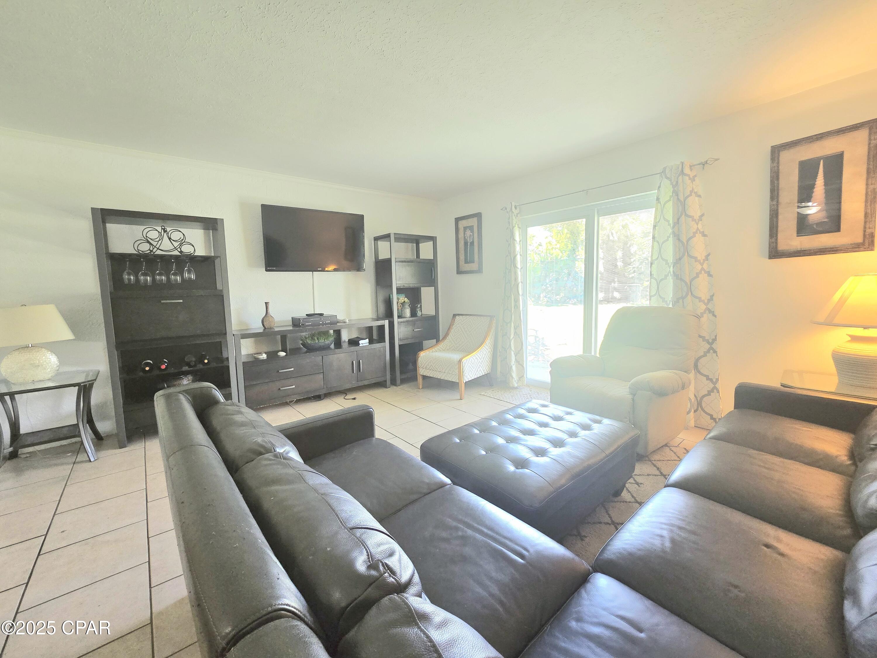 Image 7 For 6903 Lagoon Drive 6