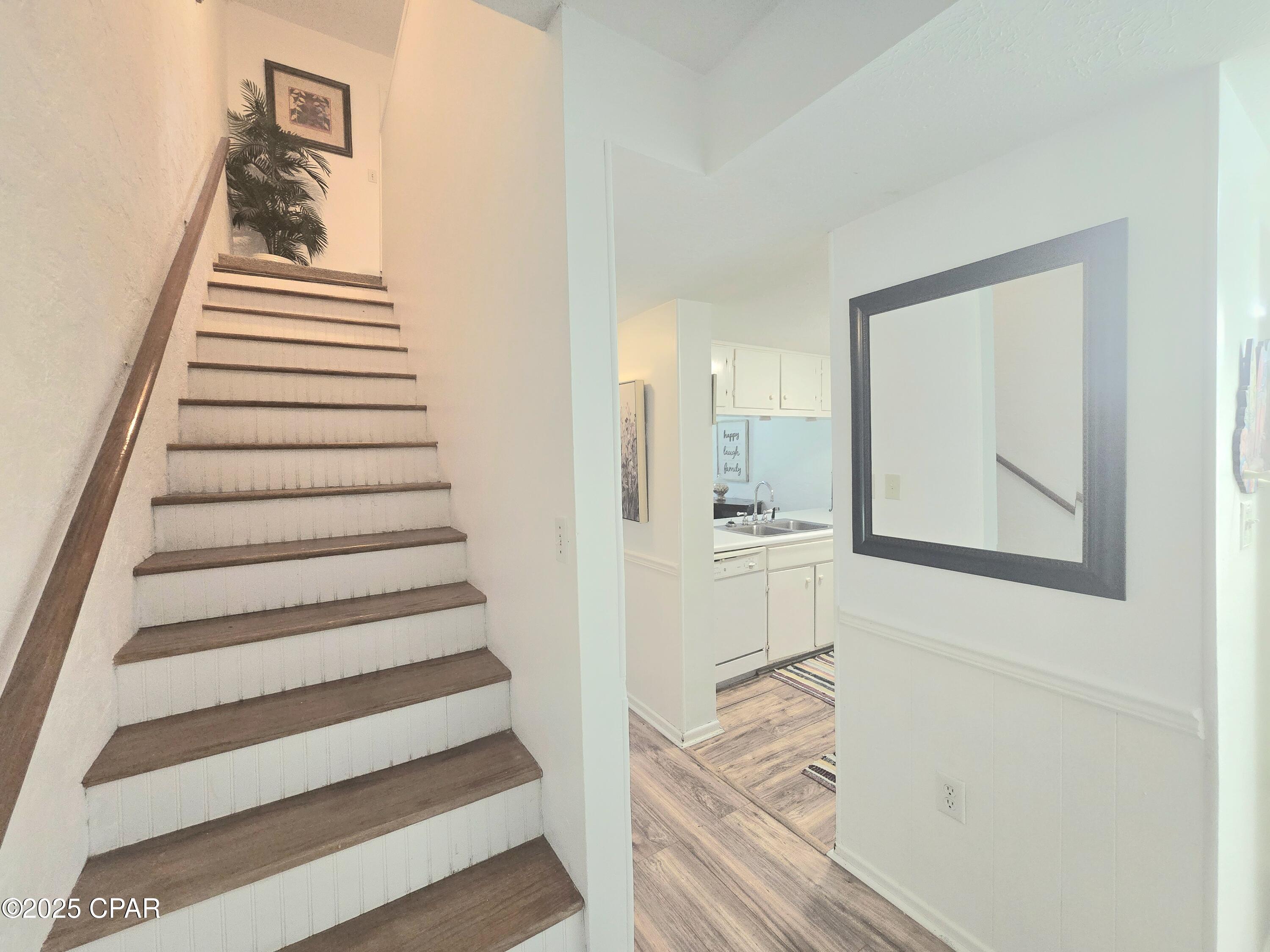 Image 8 For 6903 Lagoon Drive 6