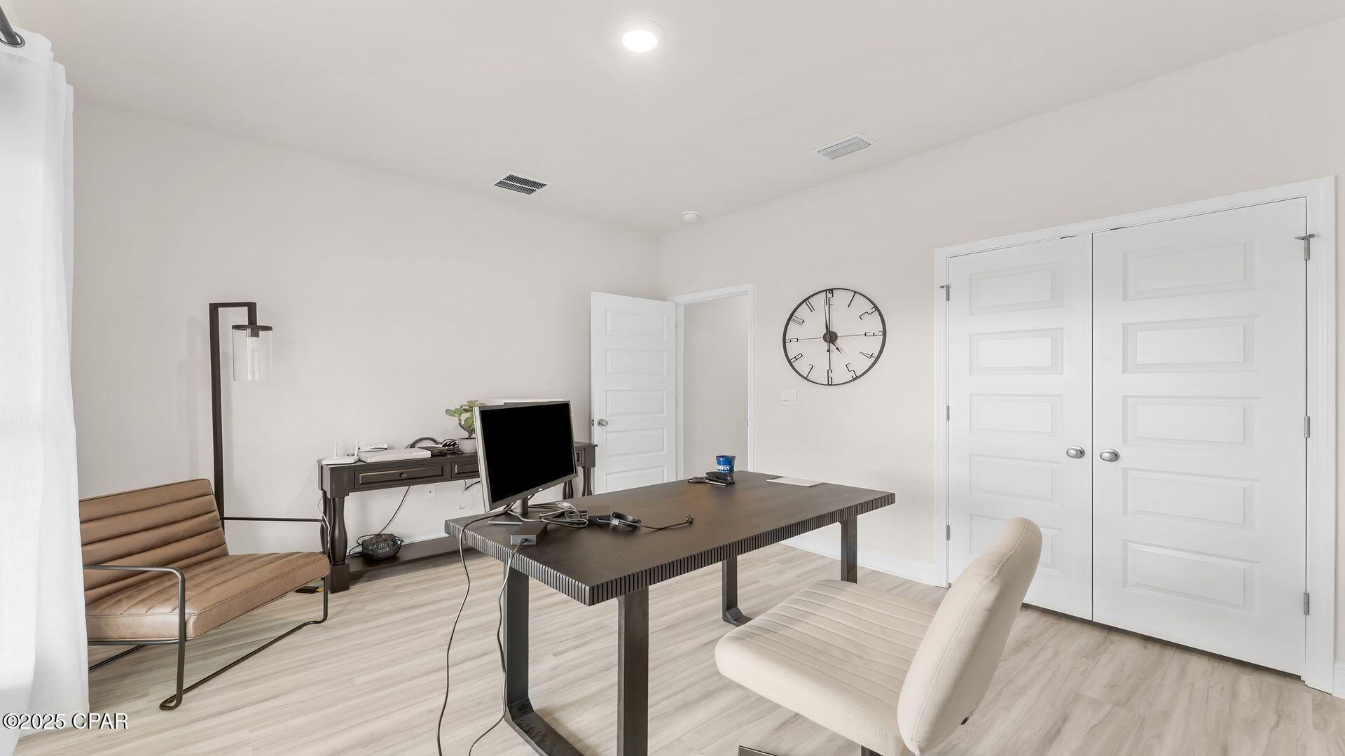 Image 28 For 682 Norris Drive