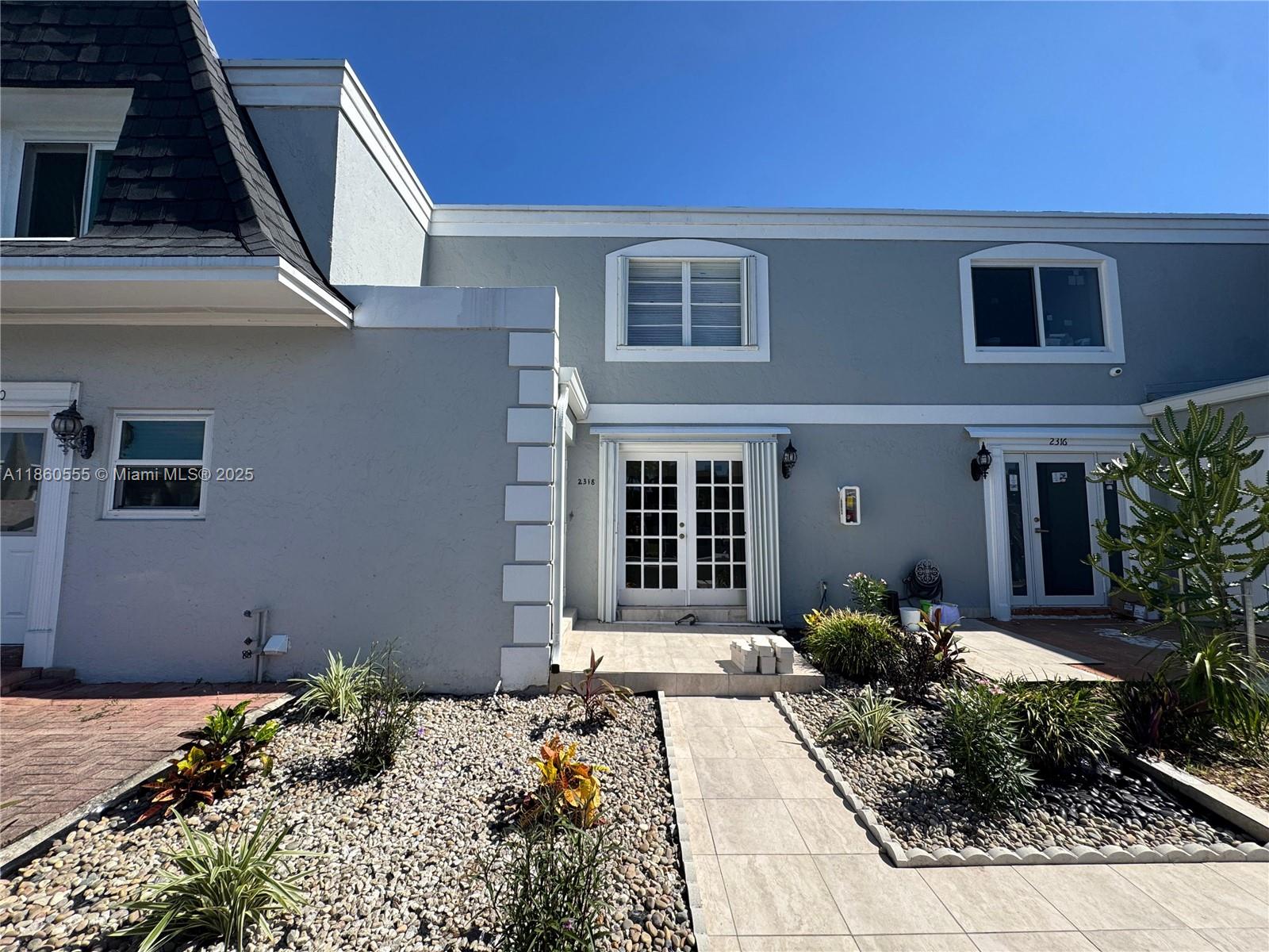 Venetian Park I Condo