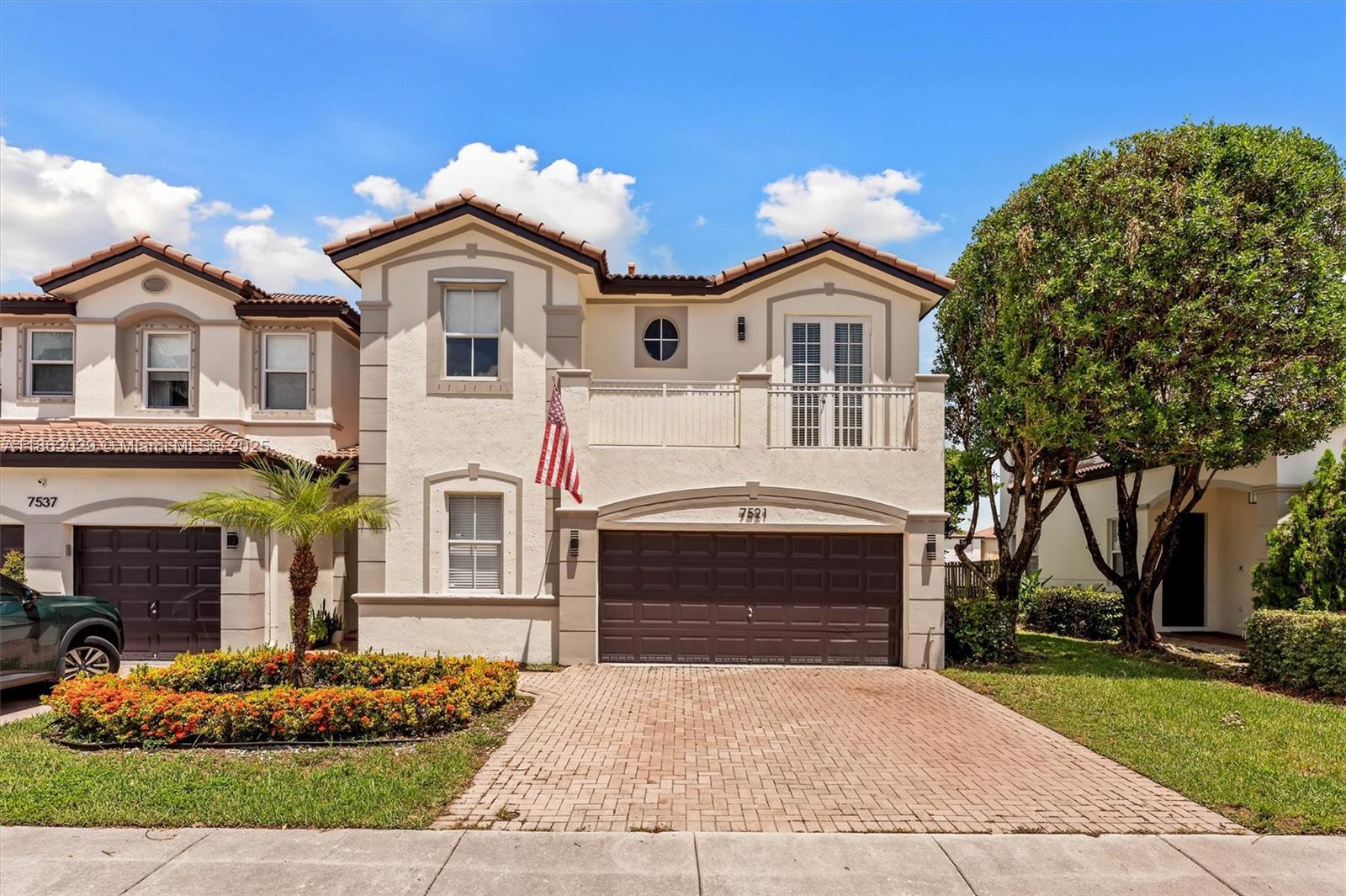 House for Sale in Doral, FL