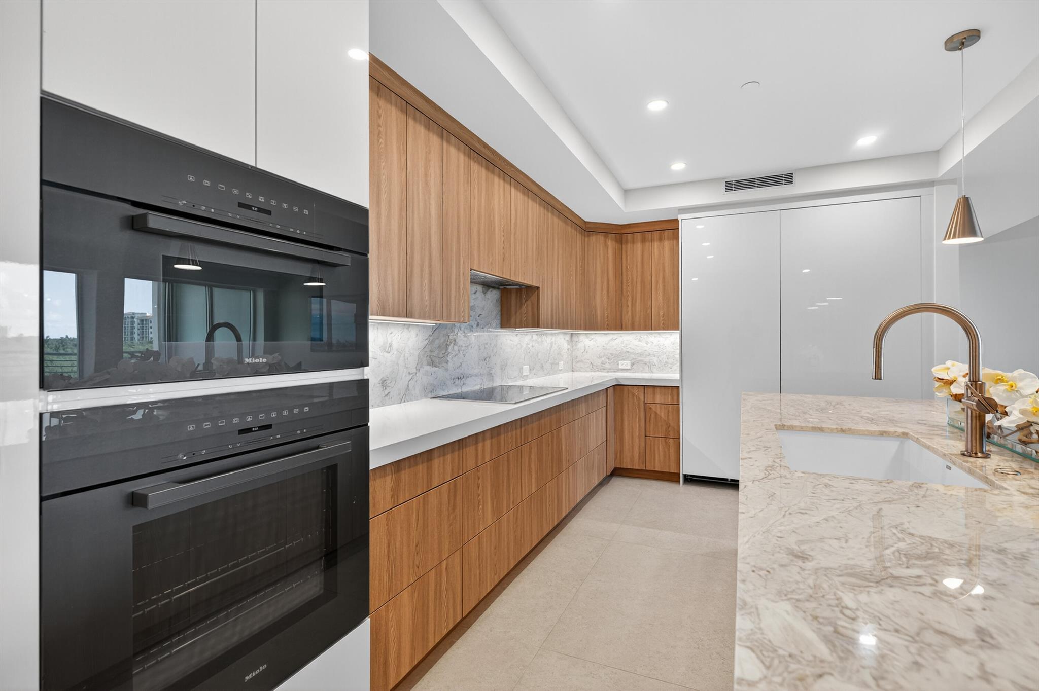 Homes for sale in Jupiter, FL | 1 S Coastal Way #303, Jupiter, FL 33477 | MLS# R11117336