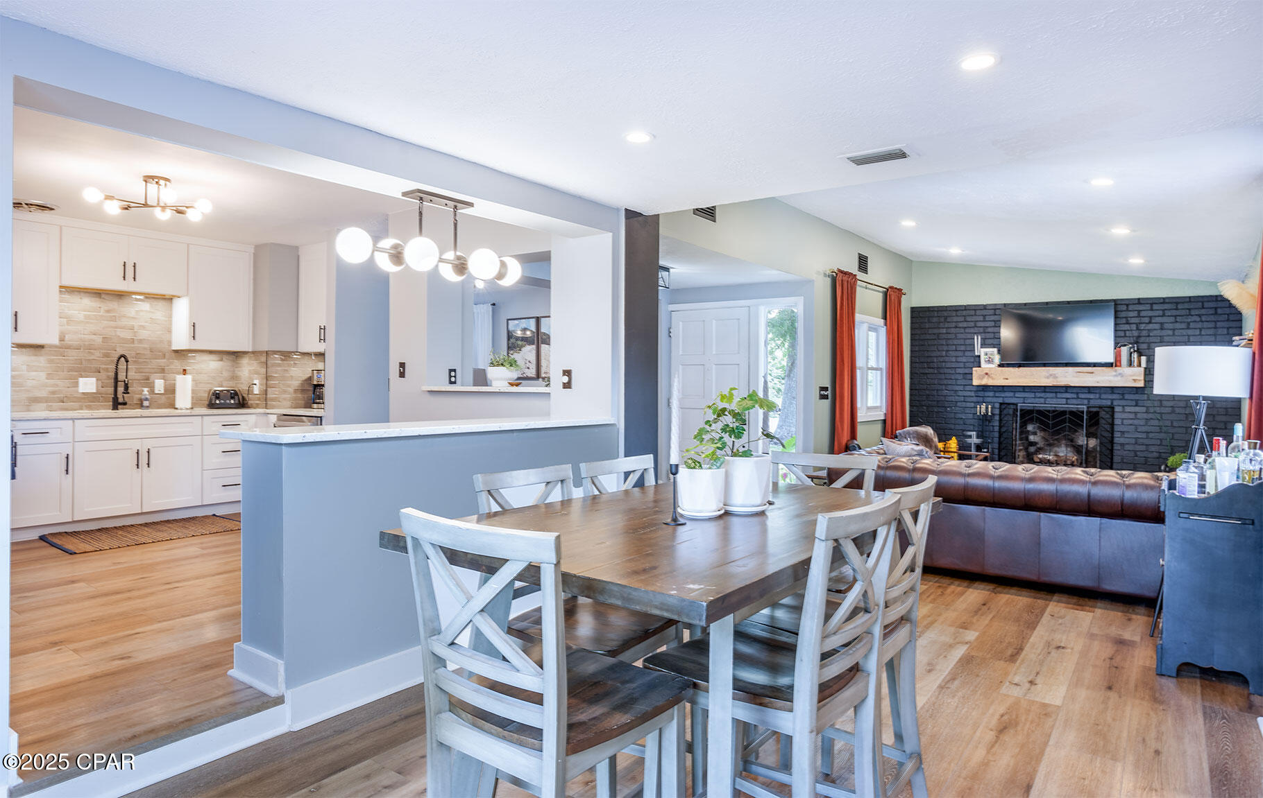 Image 12 For 109 Palo Alto Avenue