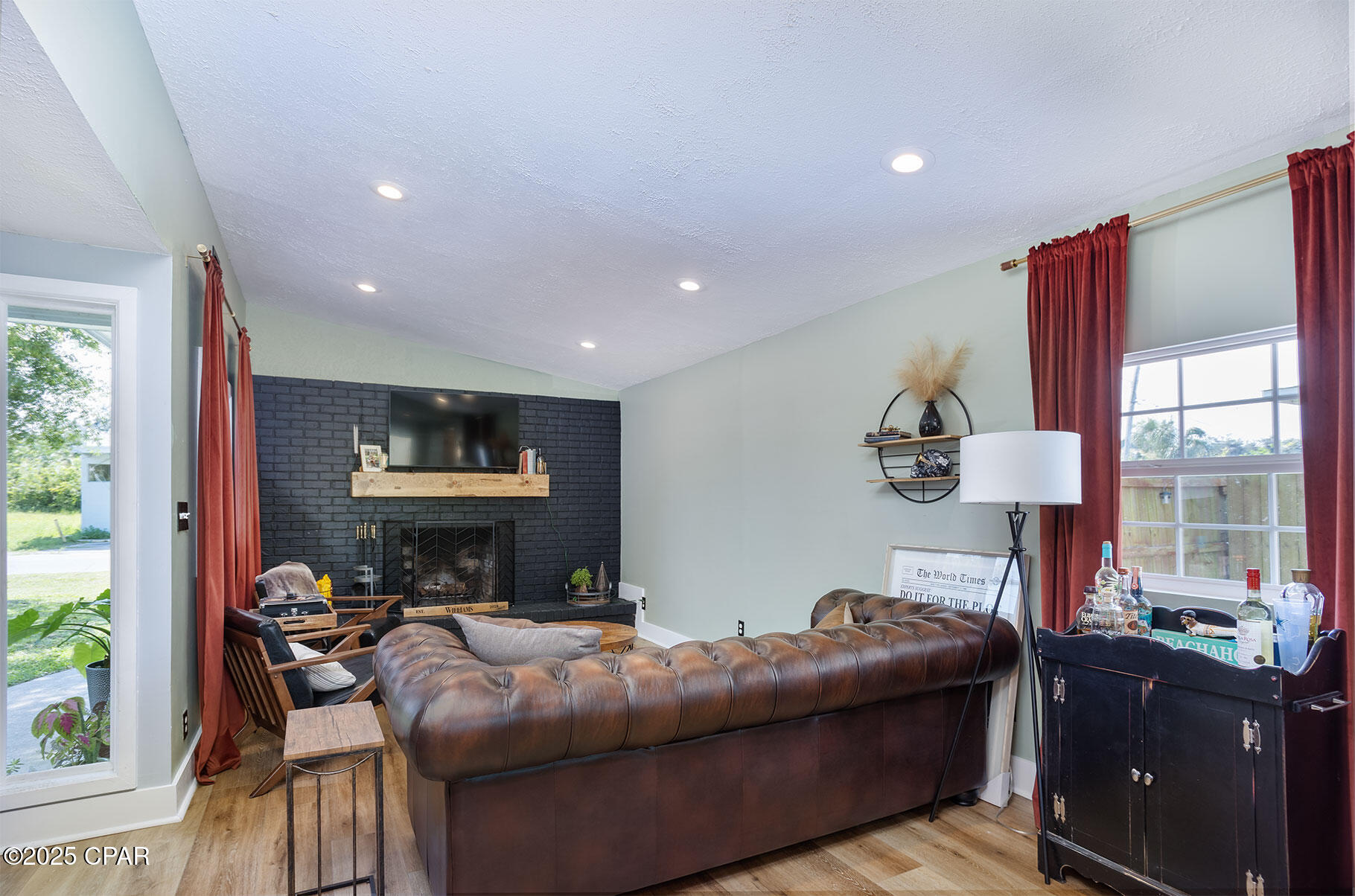 Image 8 For 109 Palo Alto Avenue