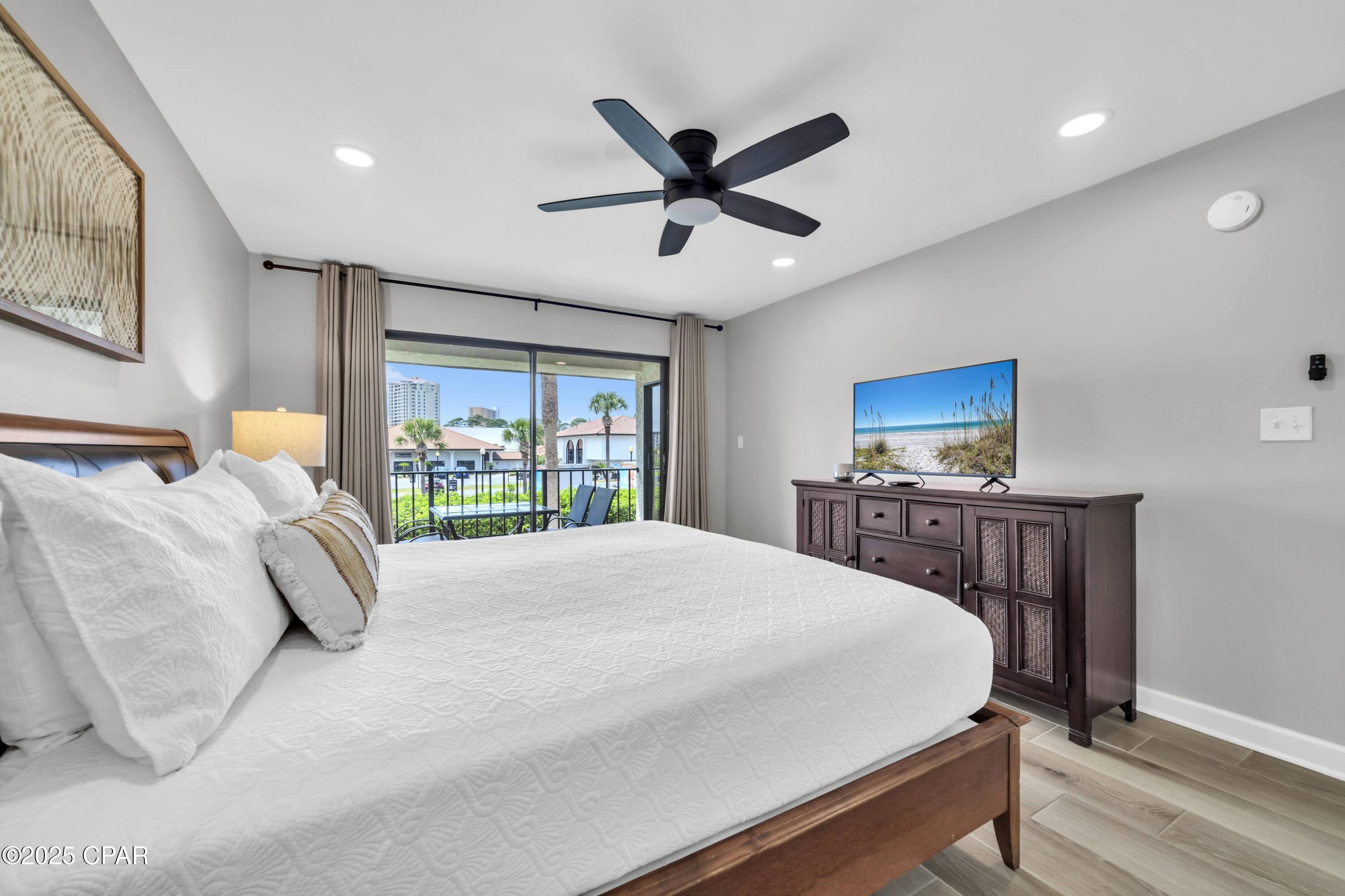 Image 18 For 520 Richard Jackson Boulevard 2306