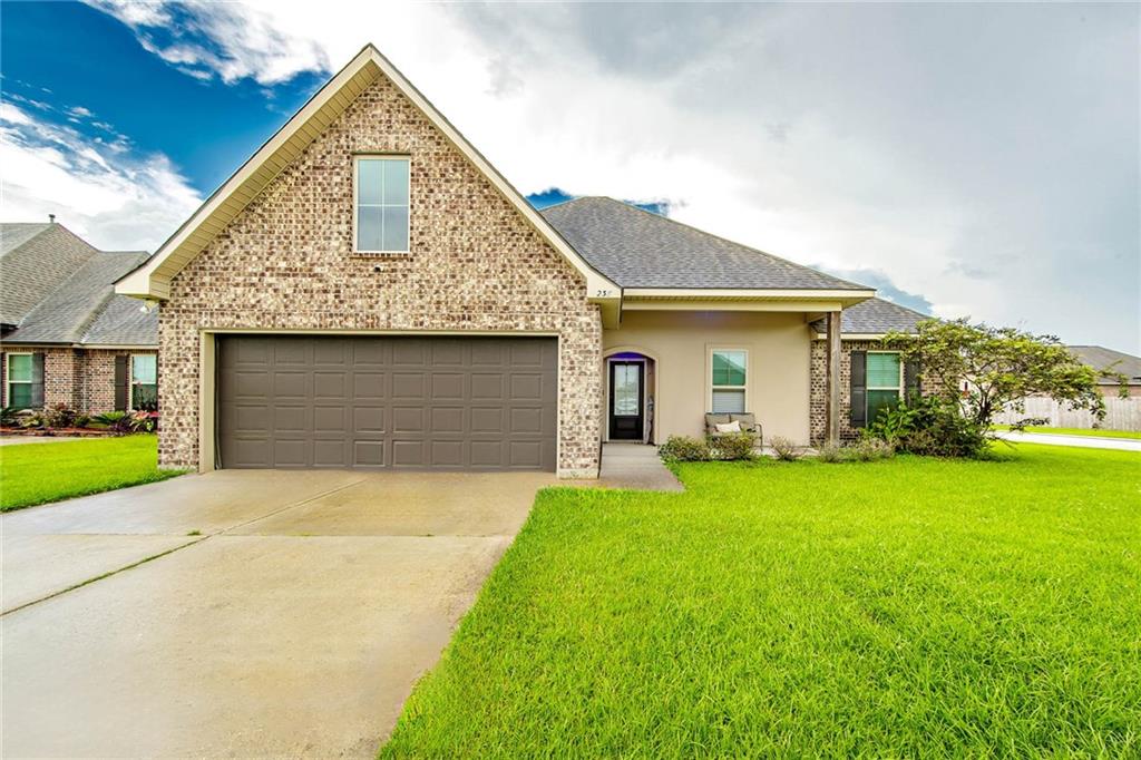 Homes for sale in Gray, LA | 238 Highland Oaks Ave, Gray, LA 70359 | MLS# 2517916