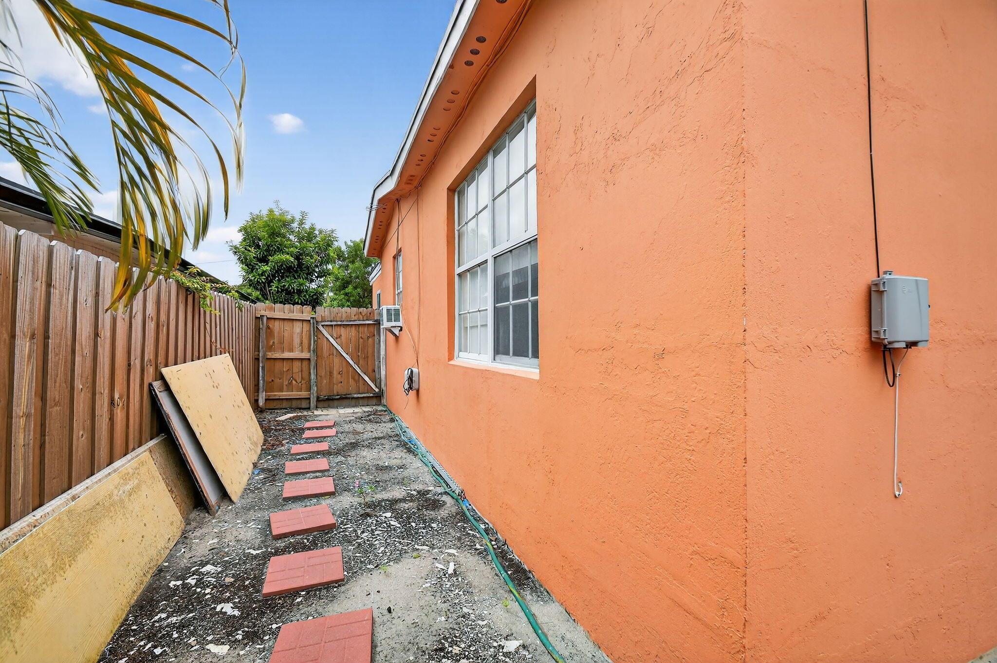 Homes for sale in West Palm Beach, FL | 1007 Almeria Road, West Palm Beach, FL 33405 | MLS# R11117479