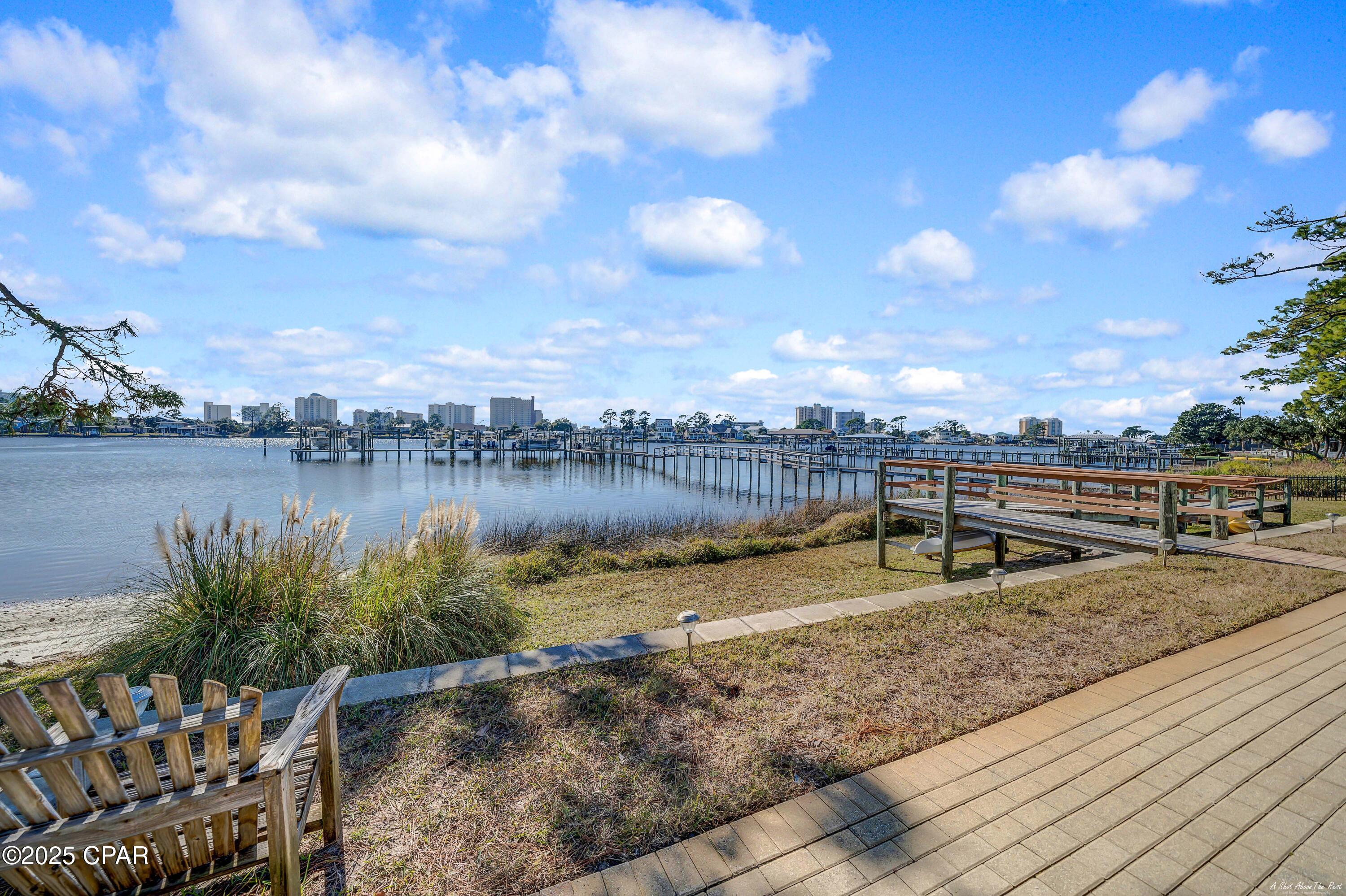 Image 6 For 7009 Lagoon Drive 106