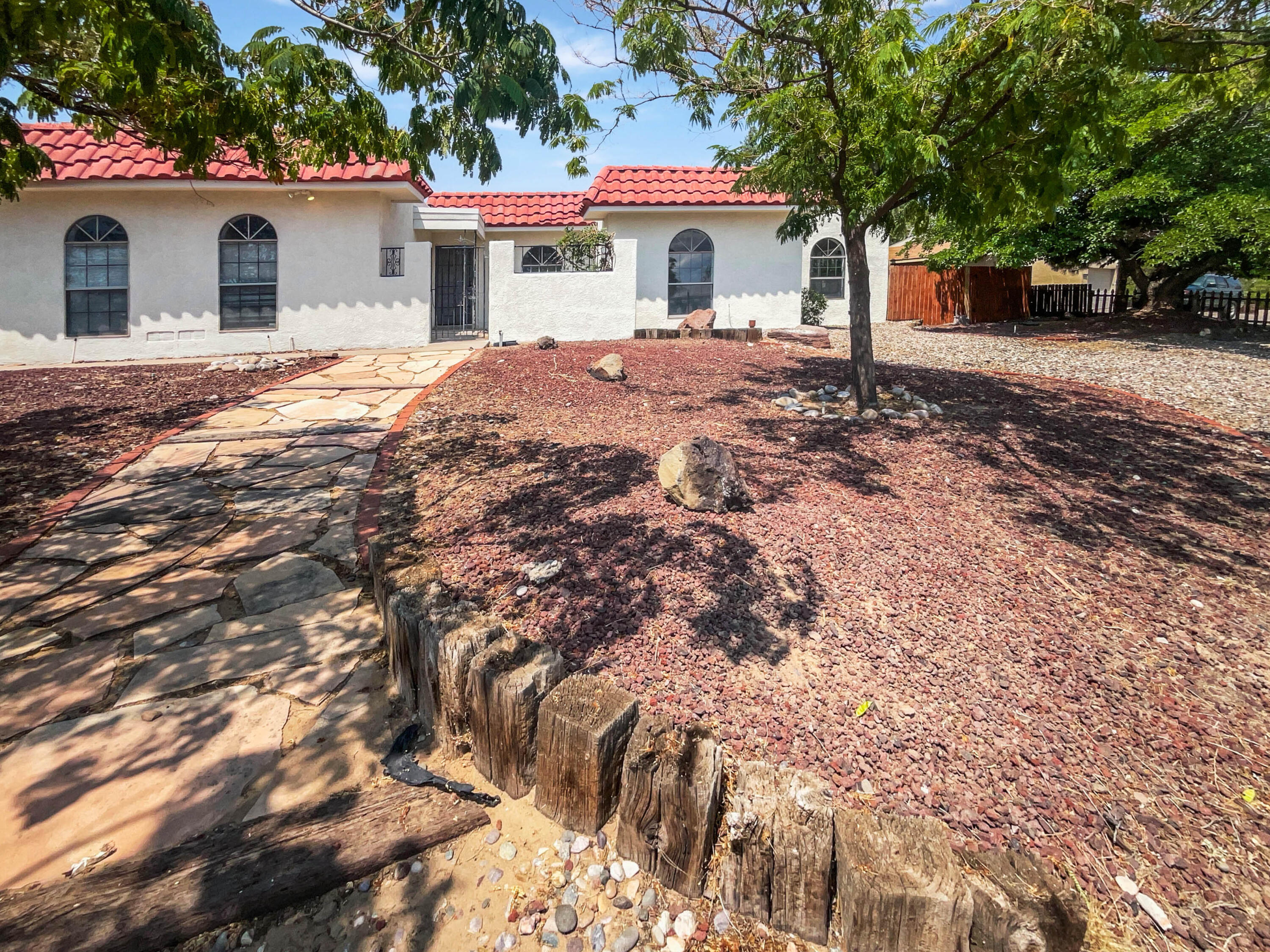 Homes for sale in Rio Rancho, NM | 802 Pinetree Rd Se, Rio Rancho, NM 87124 | MLS# 1090090