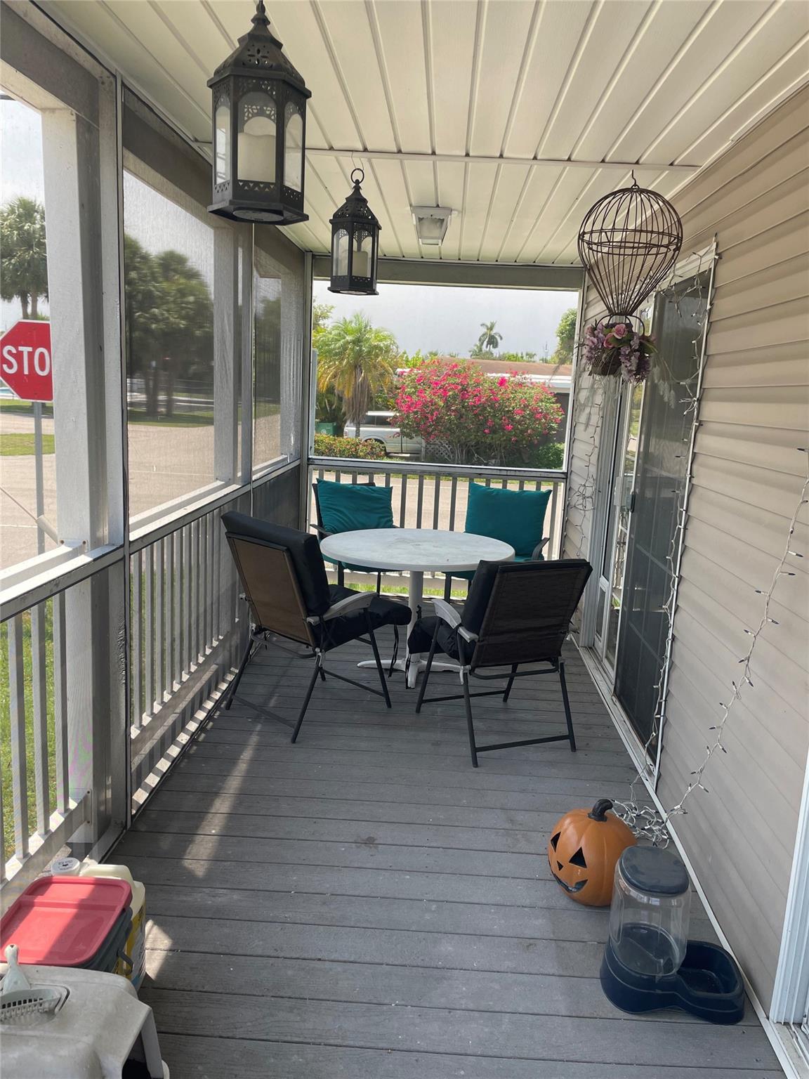 Homes for sale in Davie, FL | 8581 Sw 16Th St, Davie, FL 33324 | MLS# F10522759