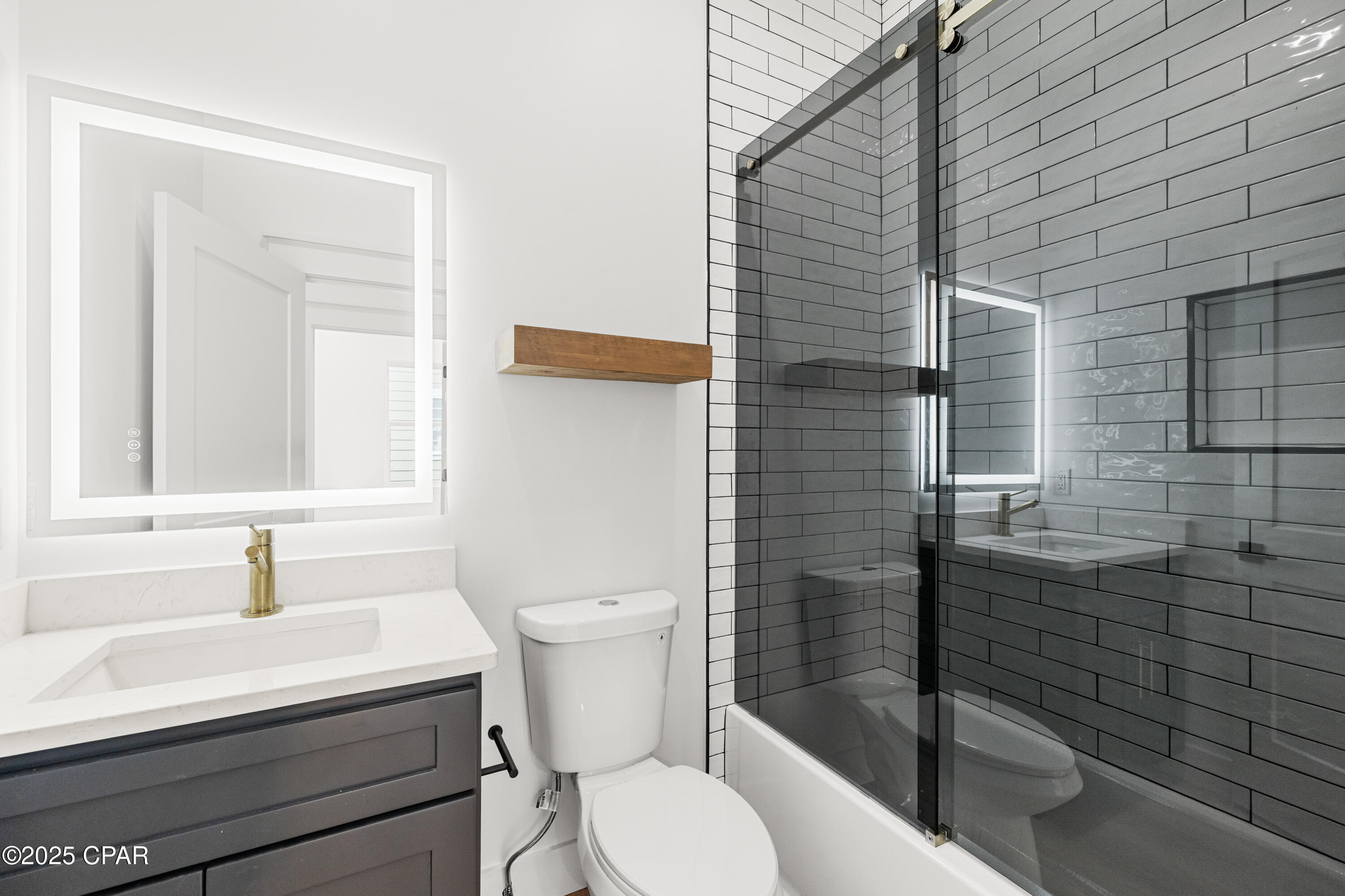 Image 8 For 471 Paradise Boulevard