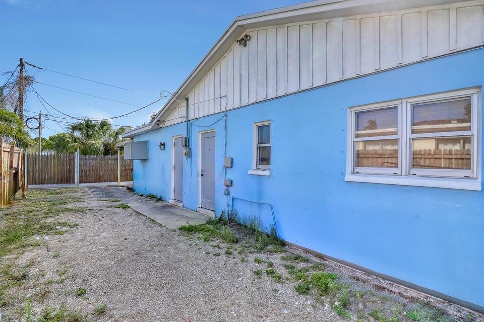 Homes for sale in West Palm Beach, FL | 3308 Lake Avenue, West Palm Beach, FL 33405 | MLS# R11117594