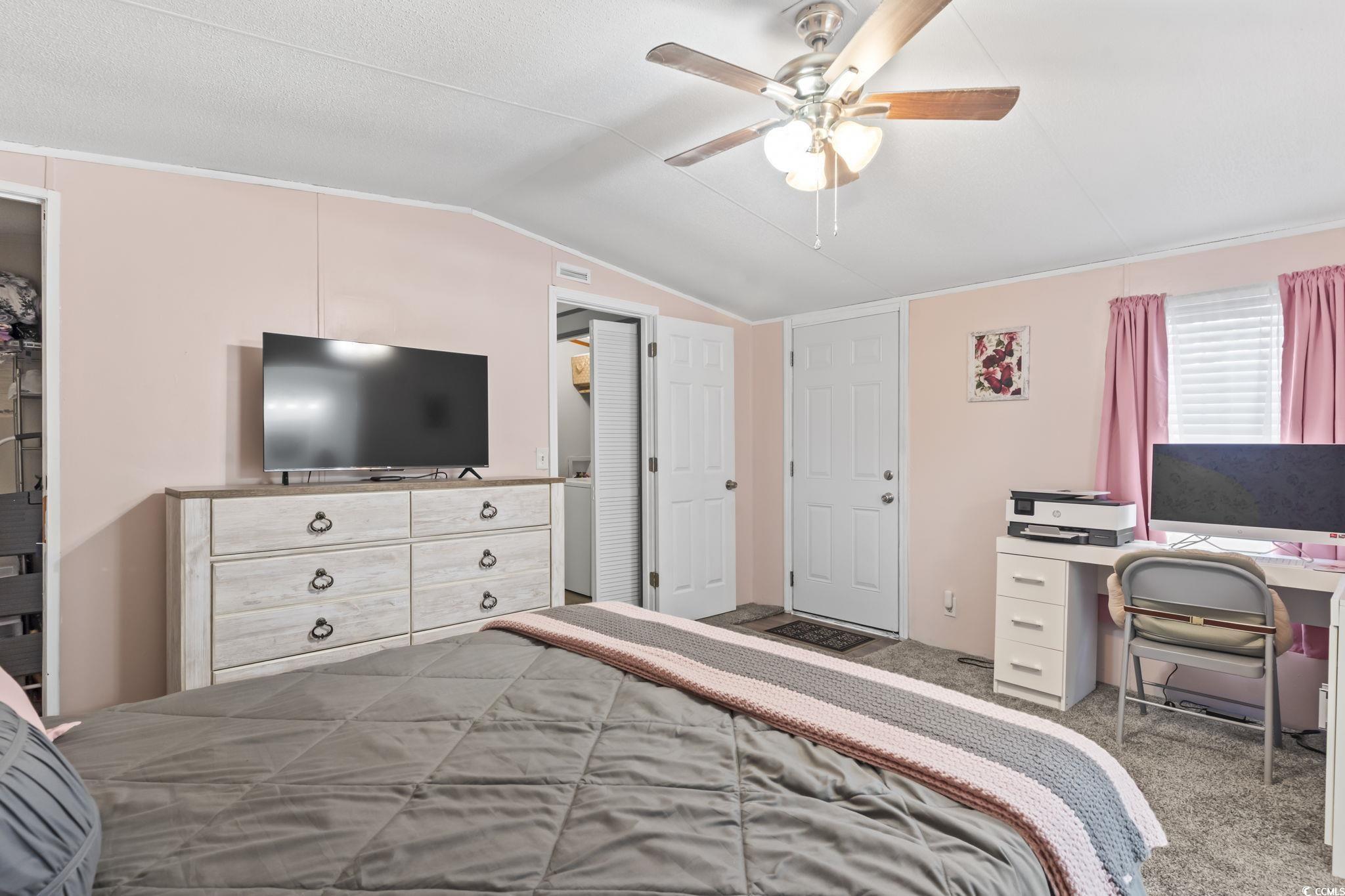 2520410 | Photo 21