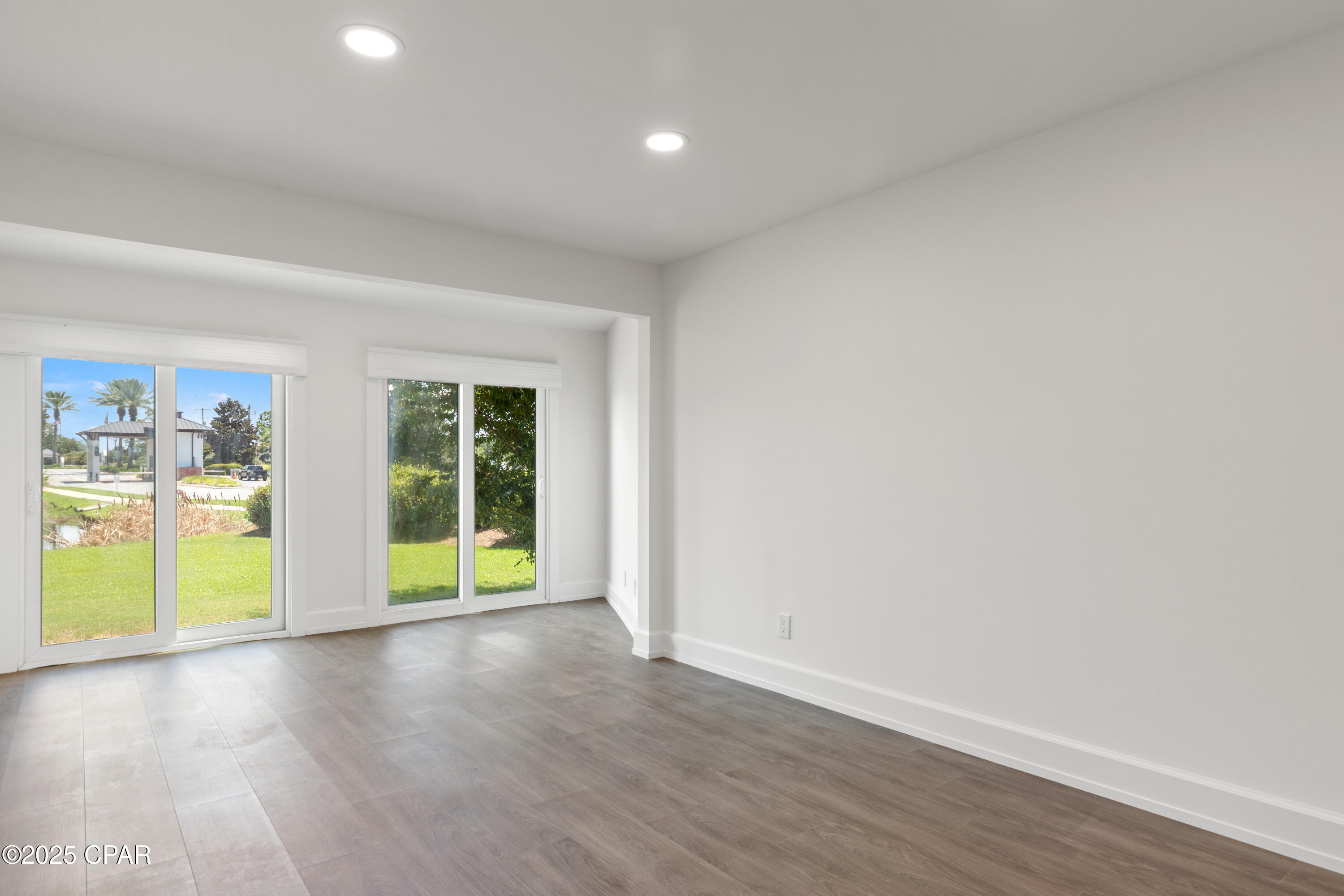 Image 20 For 4725 Bay Point Road 4155