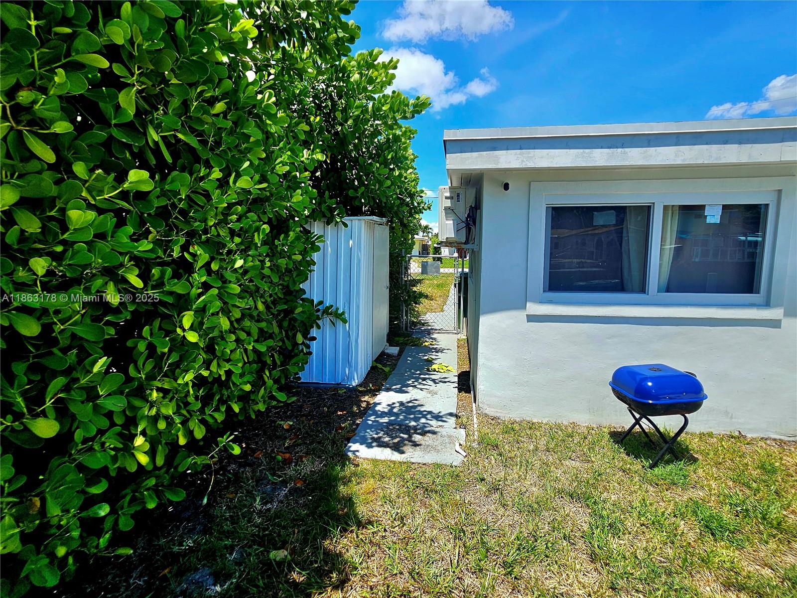 Homes for sale in Fort Lauderdale, FL | 1430 Ne 53rd Ct, Fort Lauderdale, FL 33334 | MLS# A11863178