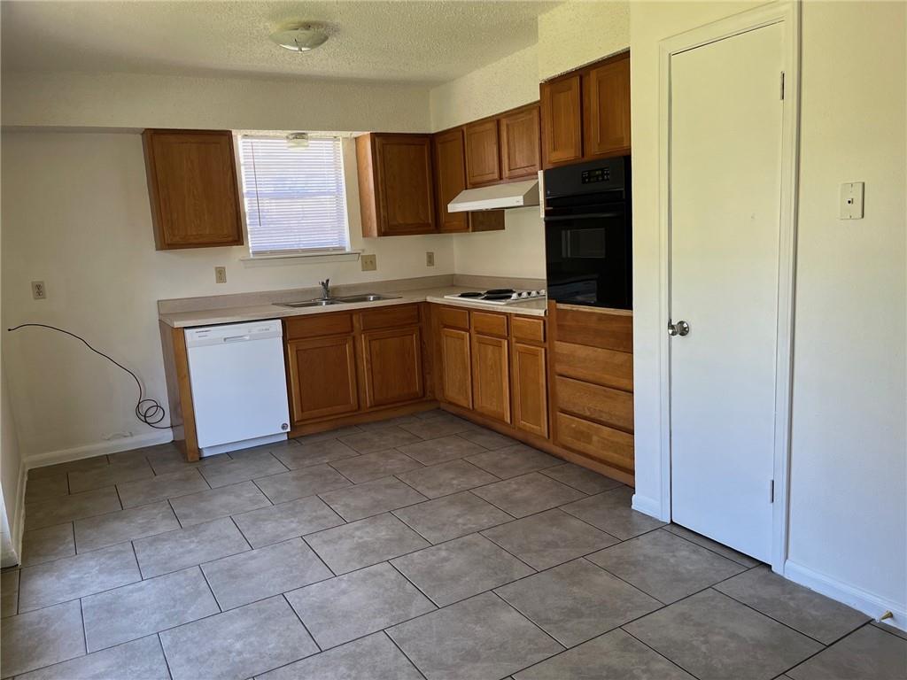 Homes for sale in Kenner, LA | 2705-07 Albany St, Kenner, LA 70062 | MLS# 2517990