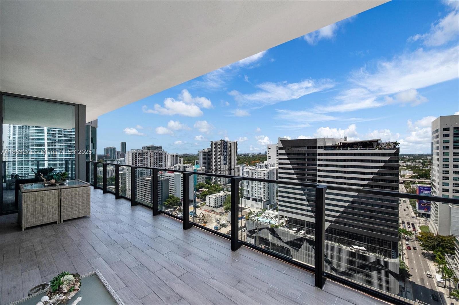 88 SW 7th St #1812, Miami FL 33130