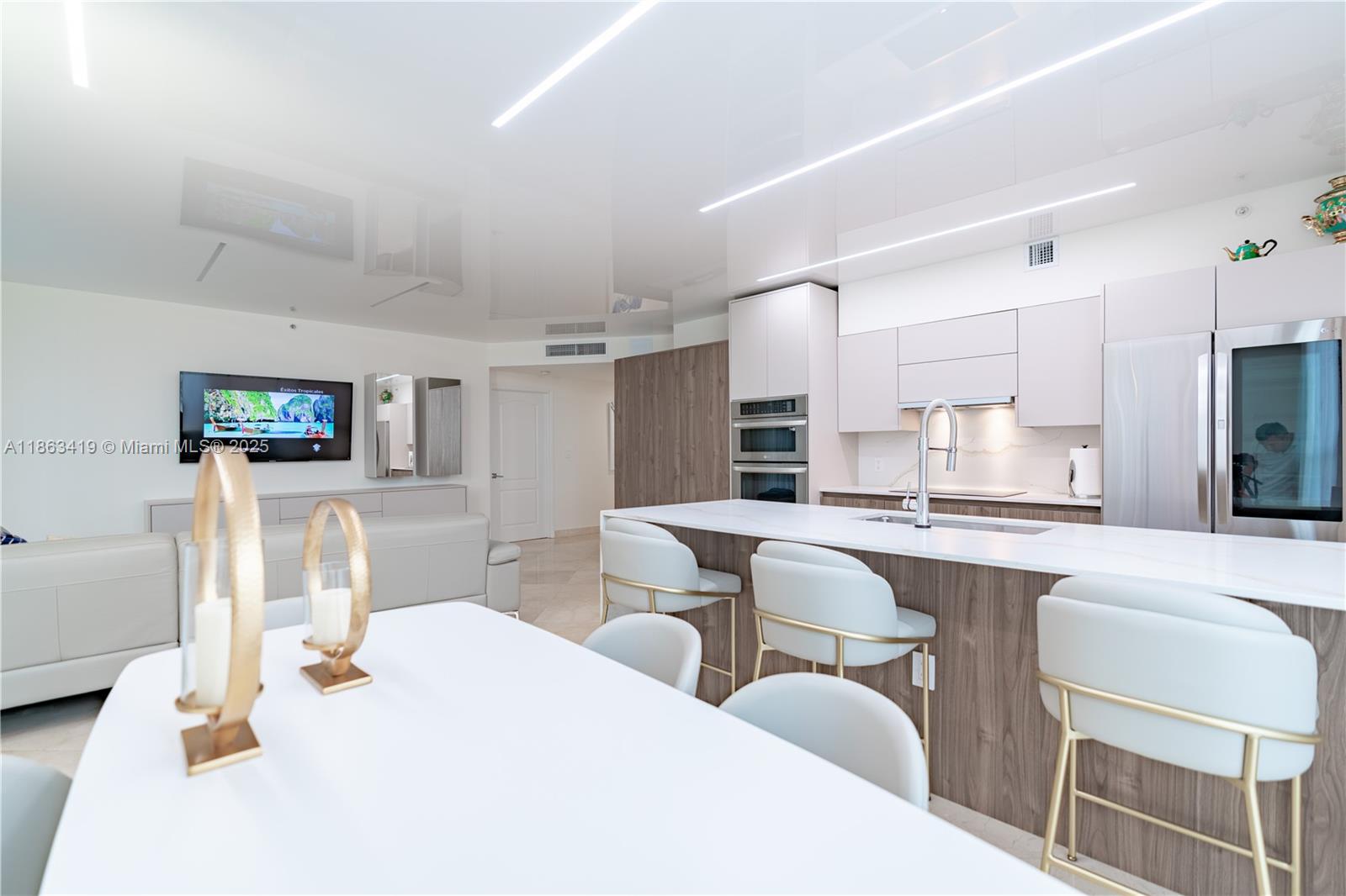 King David Of Sunny Isles