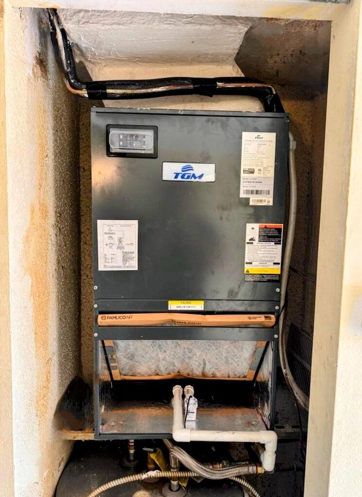 Homes for sale in Royal Palm Beach, FL | 12019 W Greenway Dr #203, Royal Palm Beach, FL 33411 | MLS# R11117662