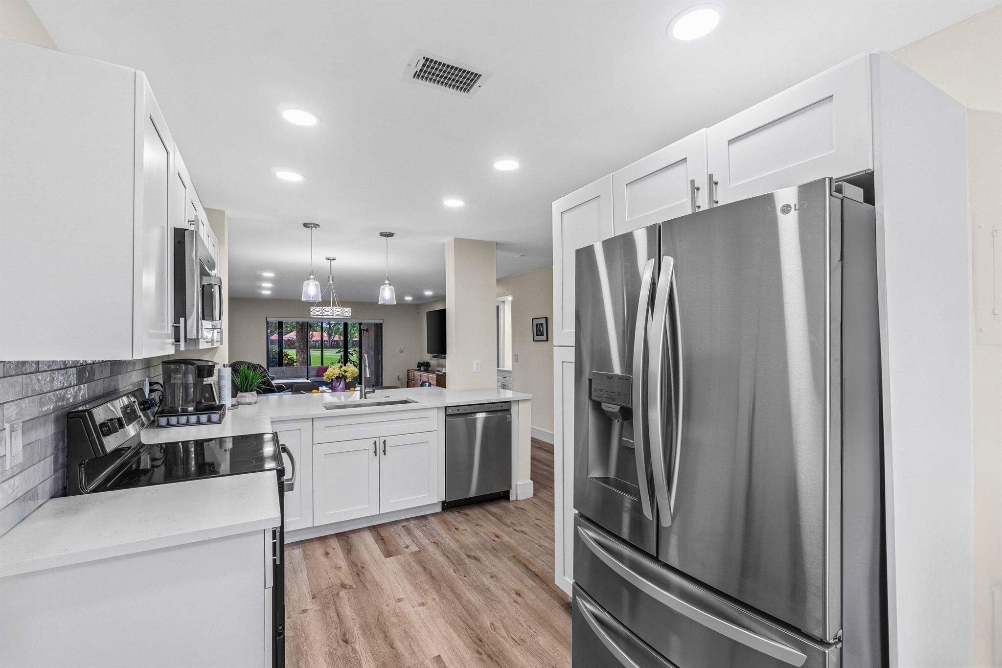 Homes for sale in Boynton Beach, FL | 18 Stratford Dr #Unit E, Boynton Beach, FL 33436 | MLS# R11117689