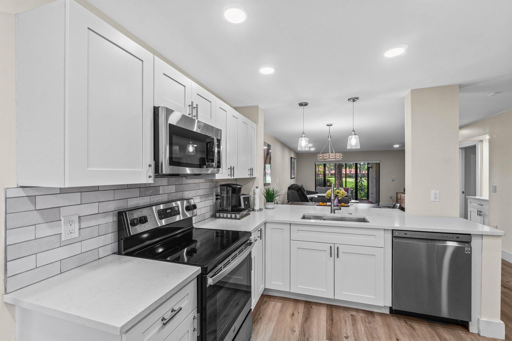 Homes for sale in Boynton Beach, FL | 18 Stratford Dr #Unit E, Boynton Beach, FL 33436 | MLS# R11117689