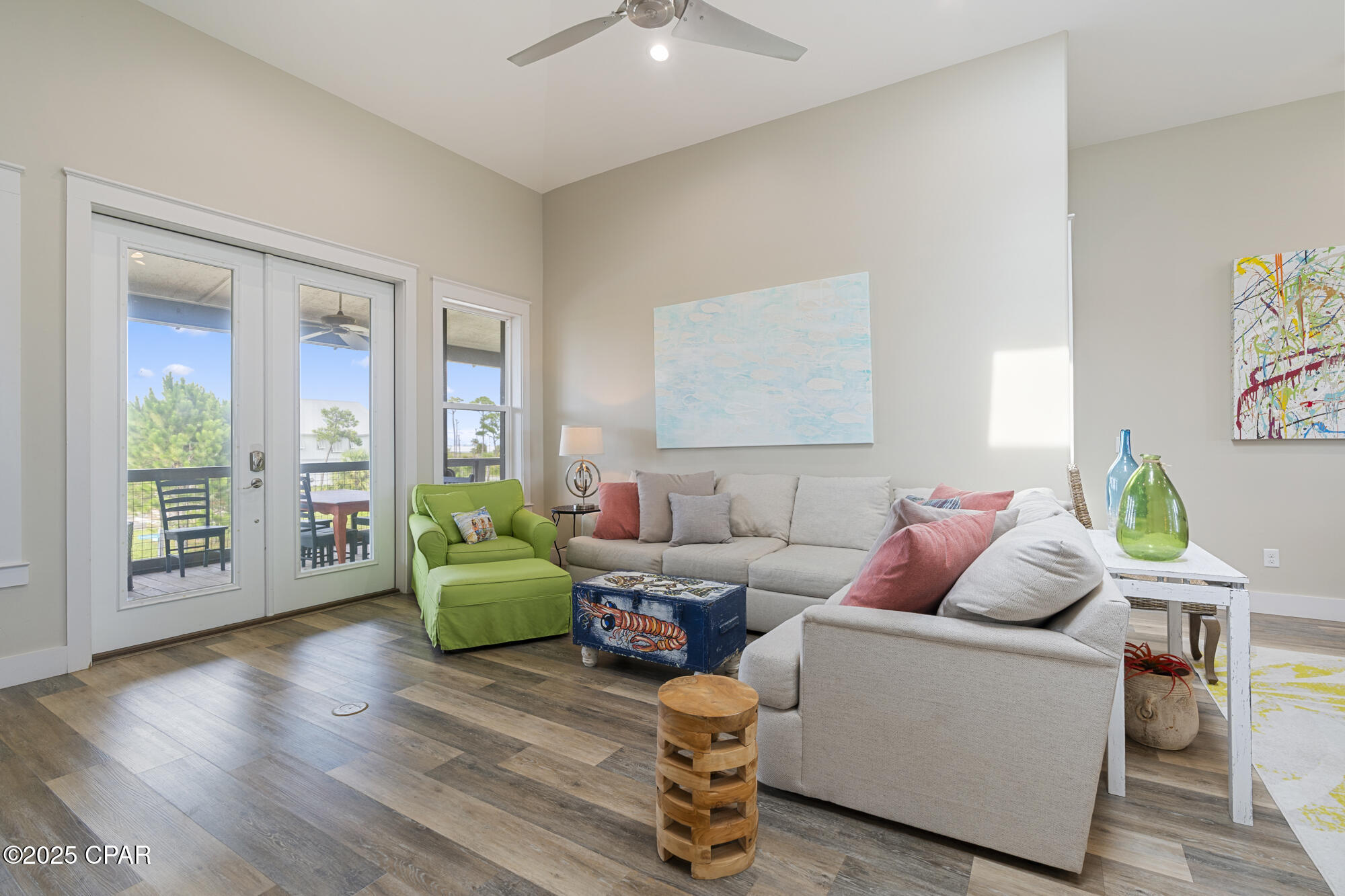 Image 14 For 201 Park Point Circle