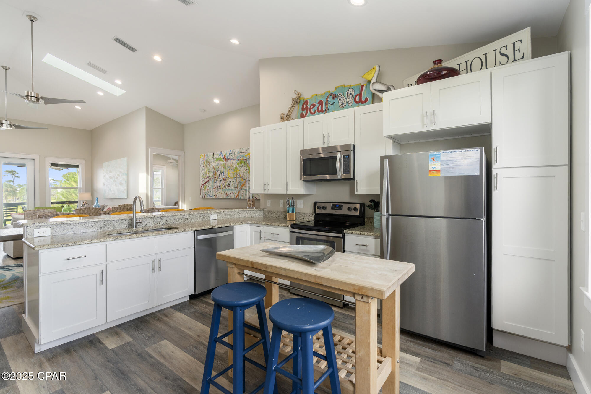 Image 20 For 201 Park Point Circle