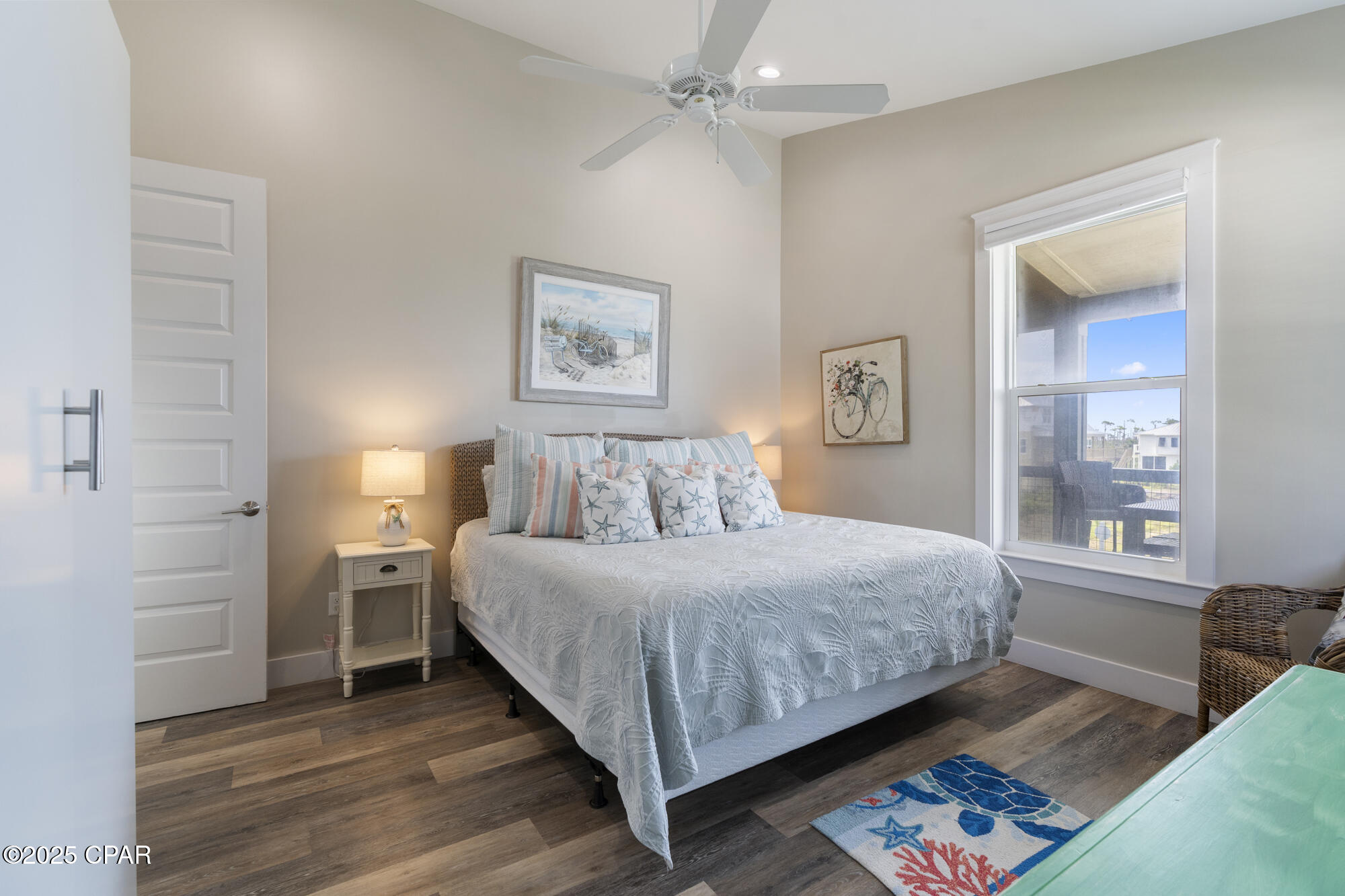 Image 23 For 201 Park Point Circle