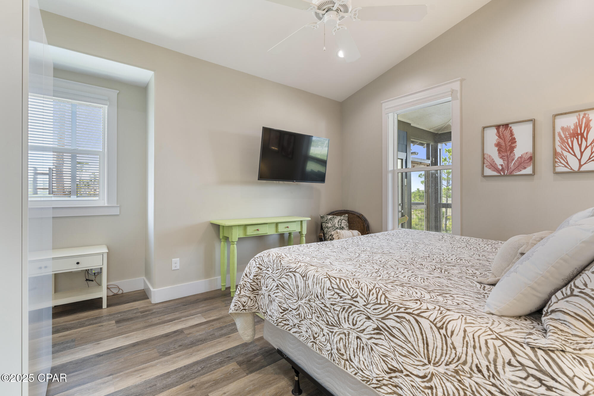 Image 36 For 201 Park Point Circle