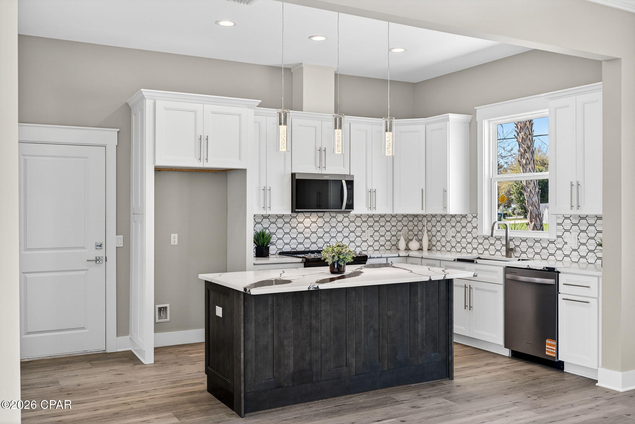 Image 19 For 229 Lullwater Drive