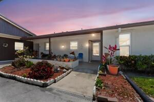 Twin Lakes South & Town V