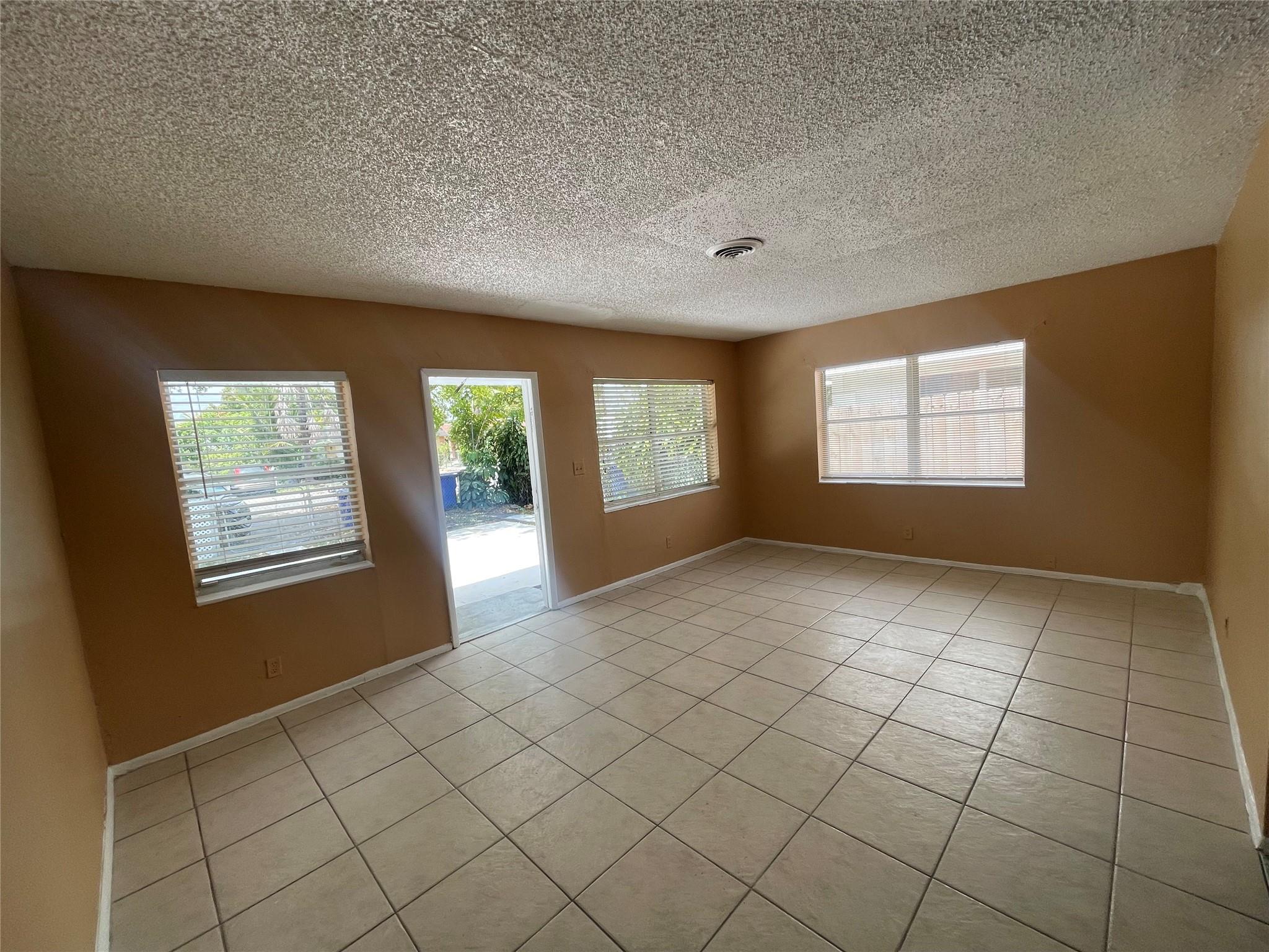 Homes for sale in Fort Lauderdale, FL | 1314 1316 Nw 8th Ave, Fort Lauderdale, FL 33311 | MLS# F10522775