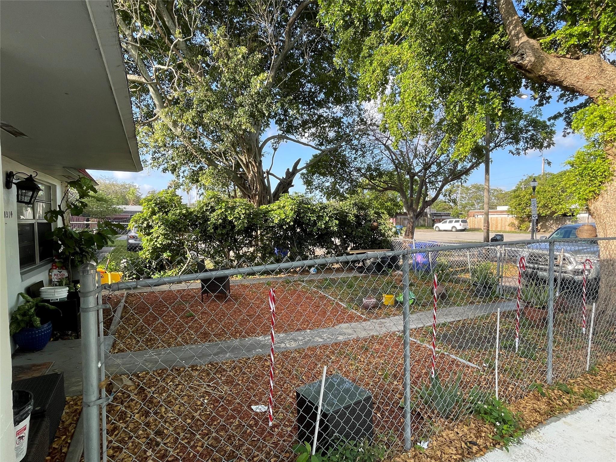 Homes for sale in Fort Lauderdale, FL | 1314-1316 Nw 8Th Ave, Fort Lauderdale, FL 33311 | MLS# F10522775