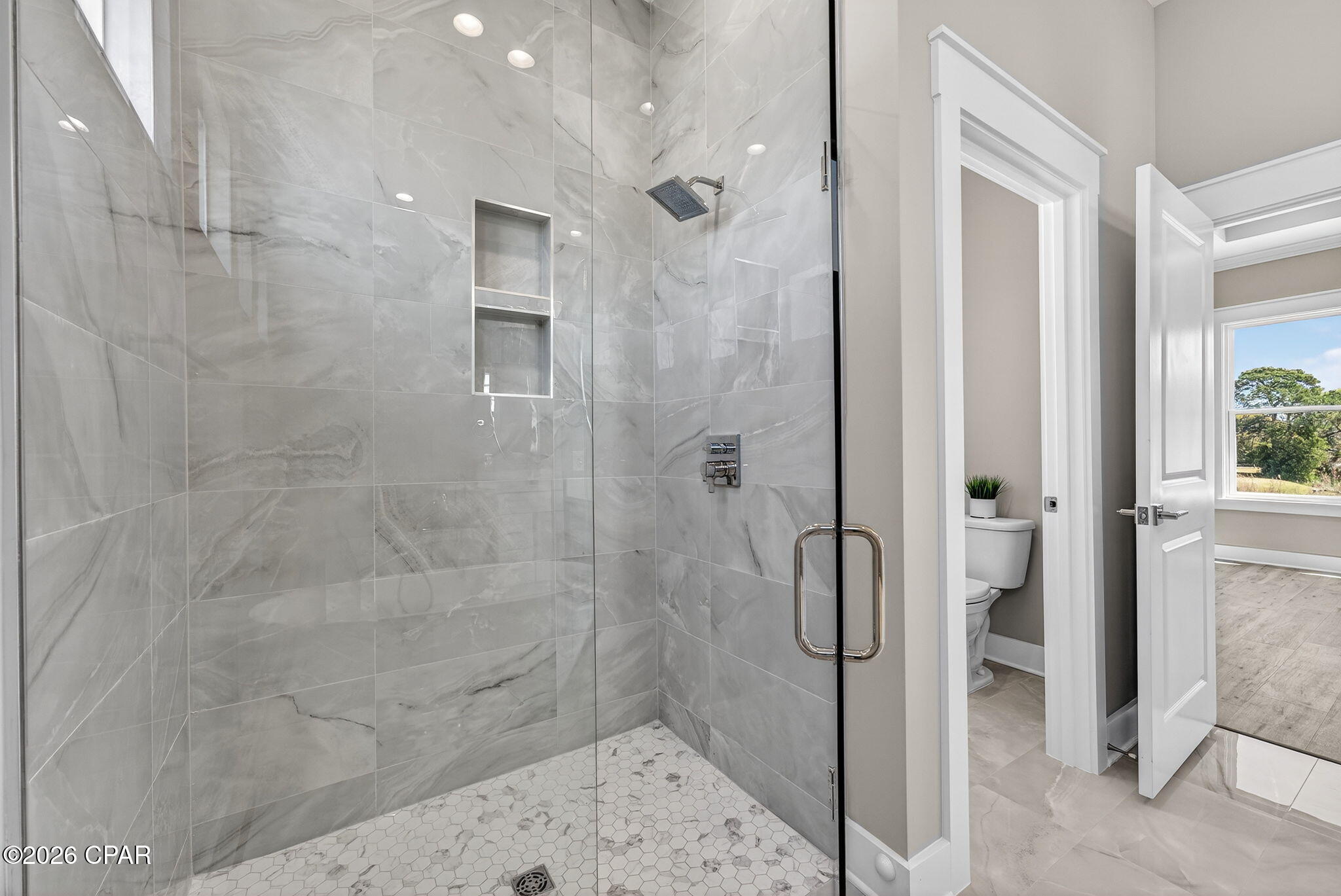 Image 33 For 227 Lullwater Drive