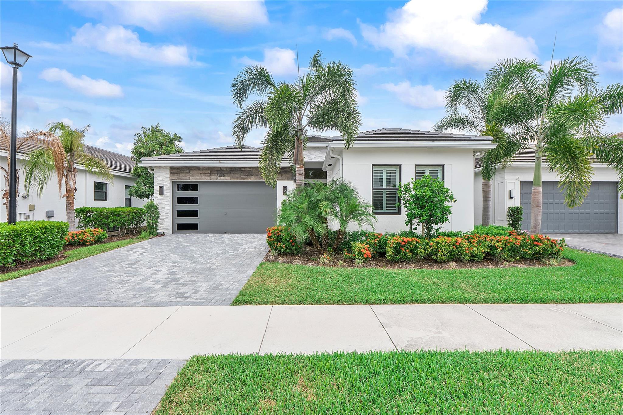 7326 Estero Drive Lake Worth FL 33463 | F10521088