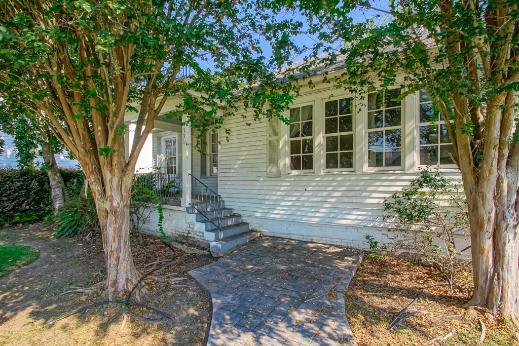 Homes for sale in New Orleans, LA | 331 Polk St, New Orleans, LA 70124 | MLS# 2517971