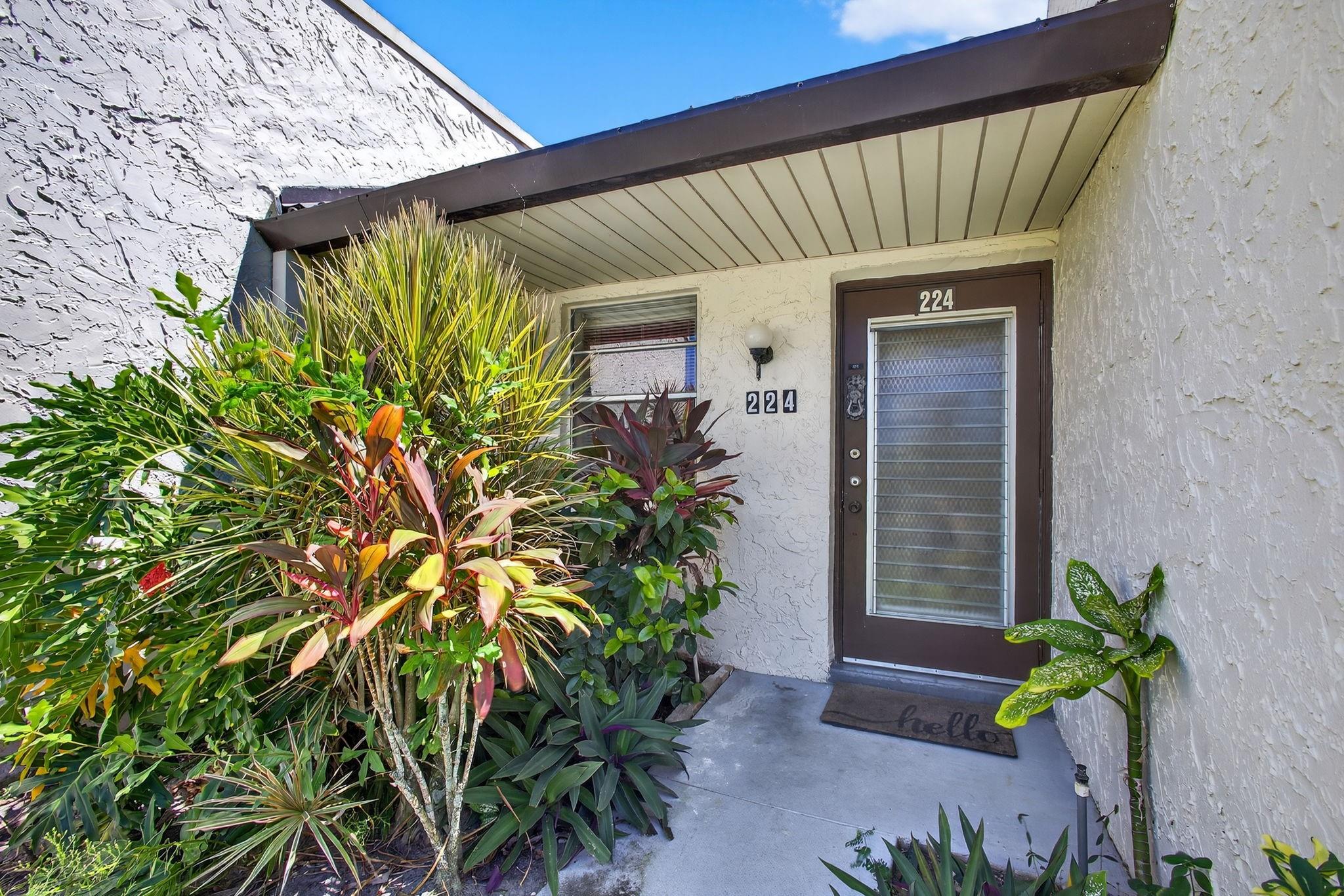 Homes for sale in West Palm Beach, FL | 224 Lake Constance Dr #224, West Palm Beach, FL 33411 | MLS# F10522918