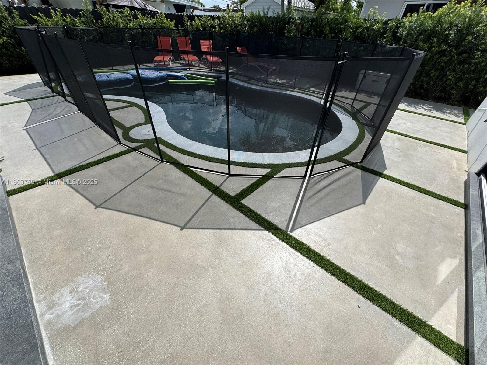 Homes for sale in Miami, FL | 10960 Sw 42nd Ter, Miami, FL 33165 | MLS# A11863789