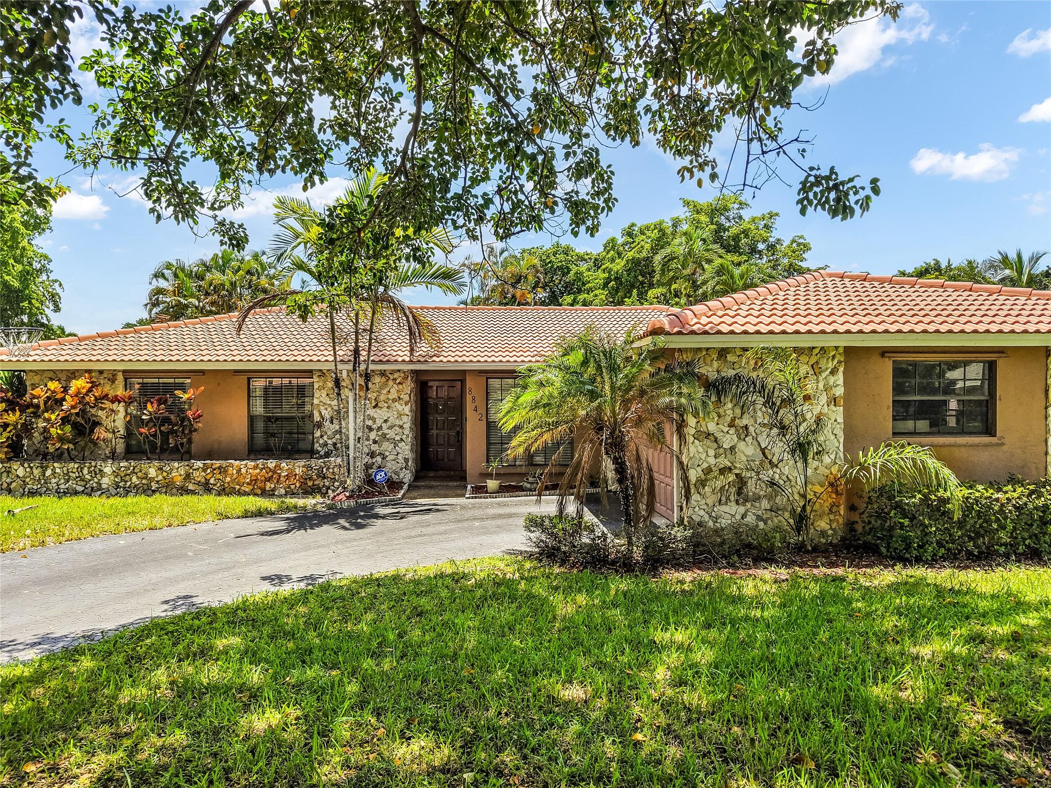 8842 Nw 1st Street Coral Springs FL 33071 | F10522955