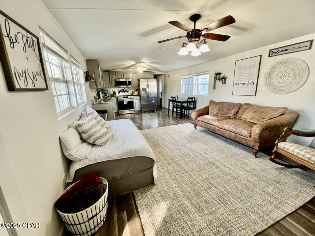 Image 3 For 115 Rembrandt Circle