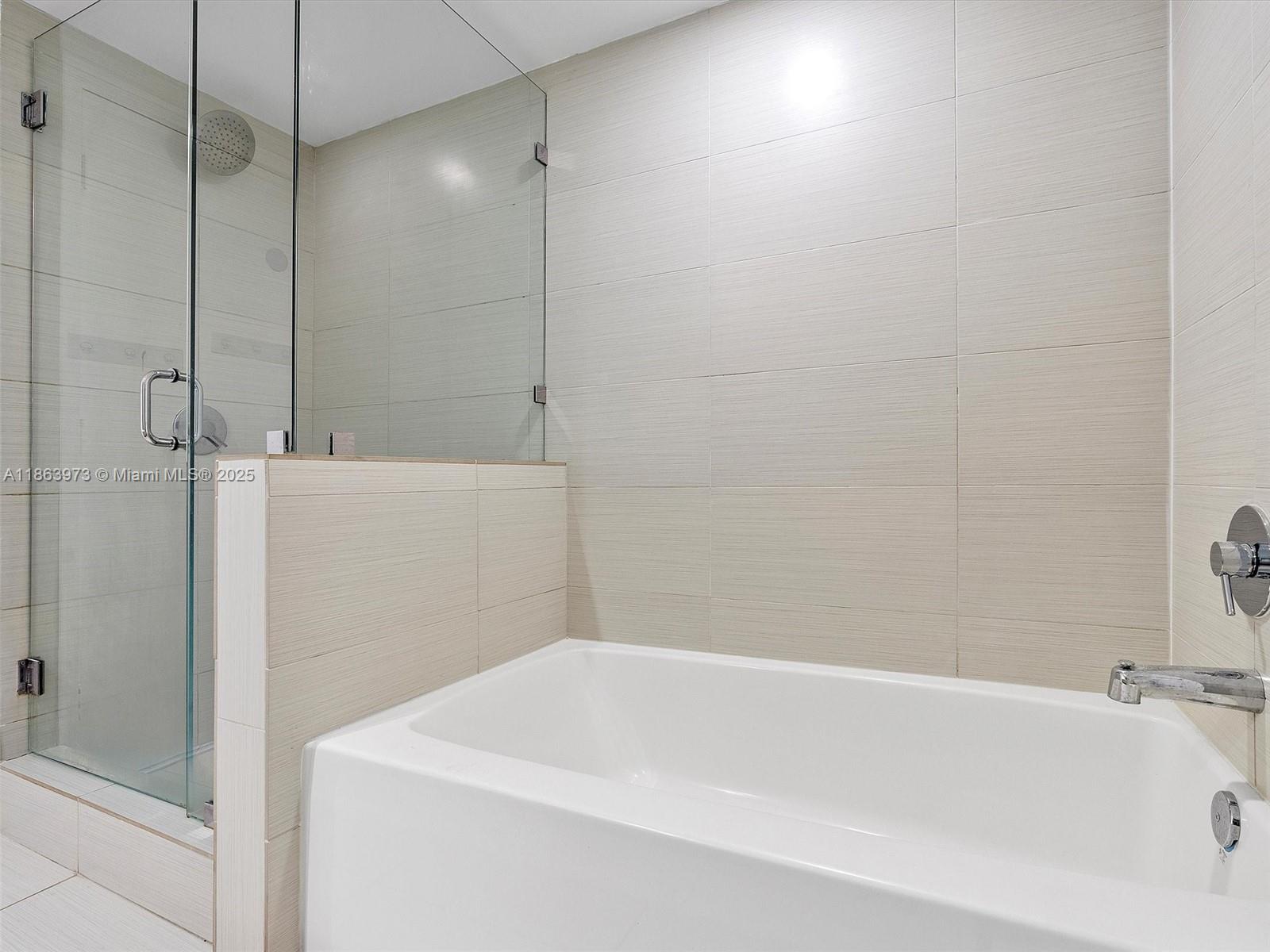 4250 Biscayne Blvd #1416, Miami FL 33137