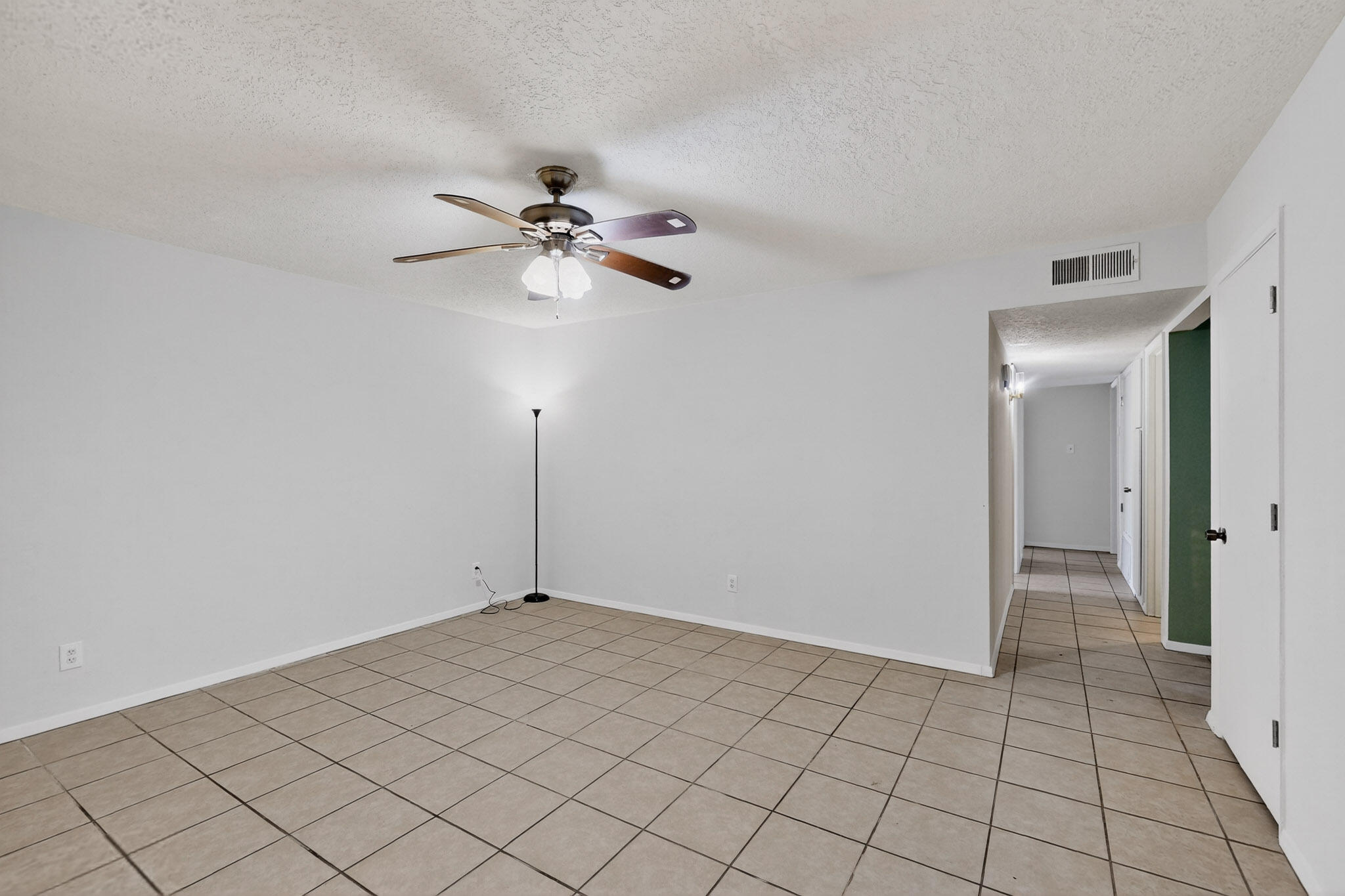 Homes for sale in Los Lunas, NM | 1160 Pine Ct Se, Los Lunas, NM 87031 | MLS# 1090200