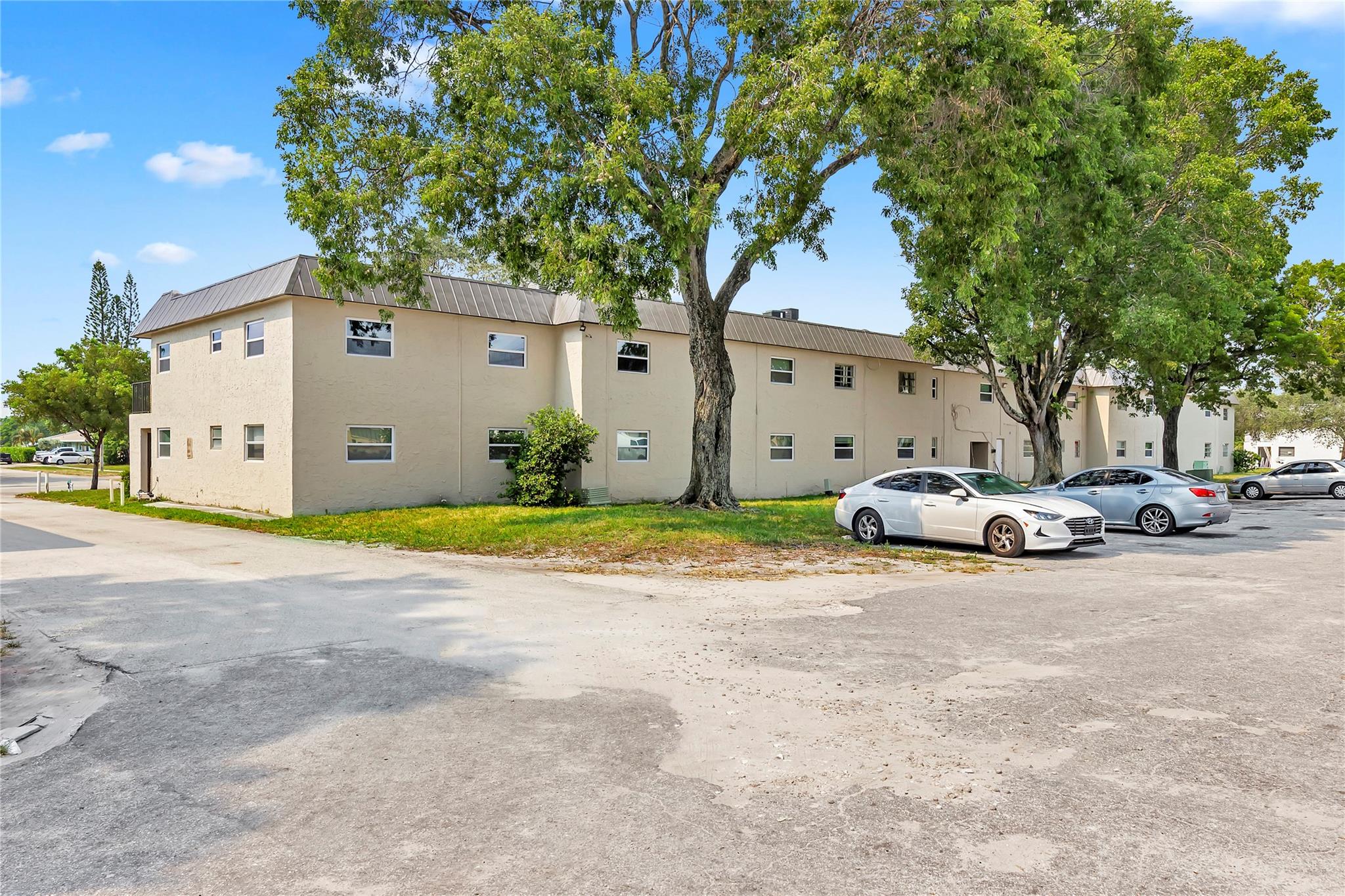 Homes for sale in Pompano Beach, FL | 207 Nw 32Nd Ct #106, Pompano Beach, FL 33064 | MLS# F10523004