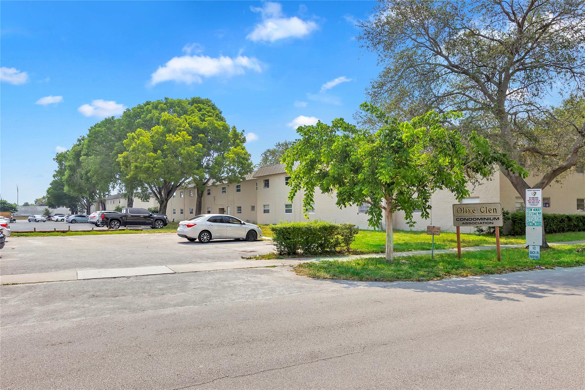 Homes for sale in Pompano Beach, FL | 207 Nw 32Nd Ct #106, Pompano Beach, FL 33064 | MLS# F10523004