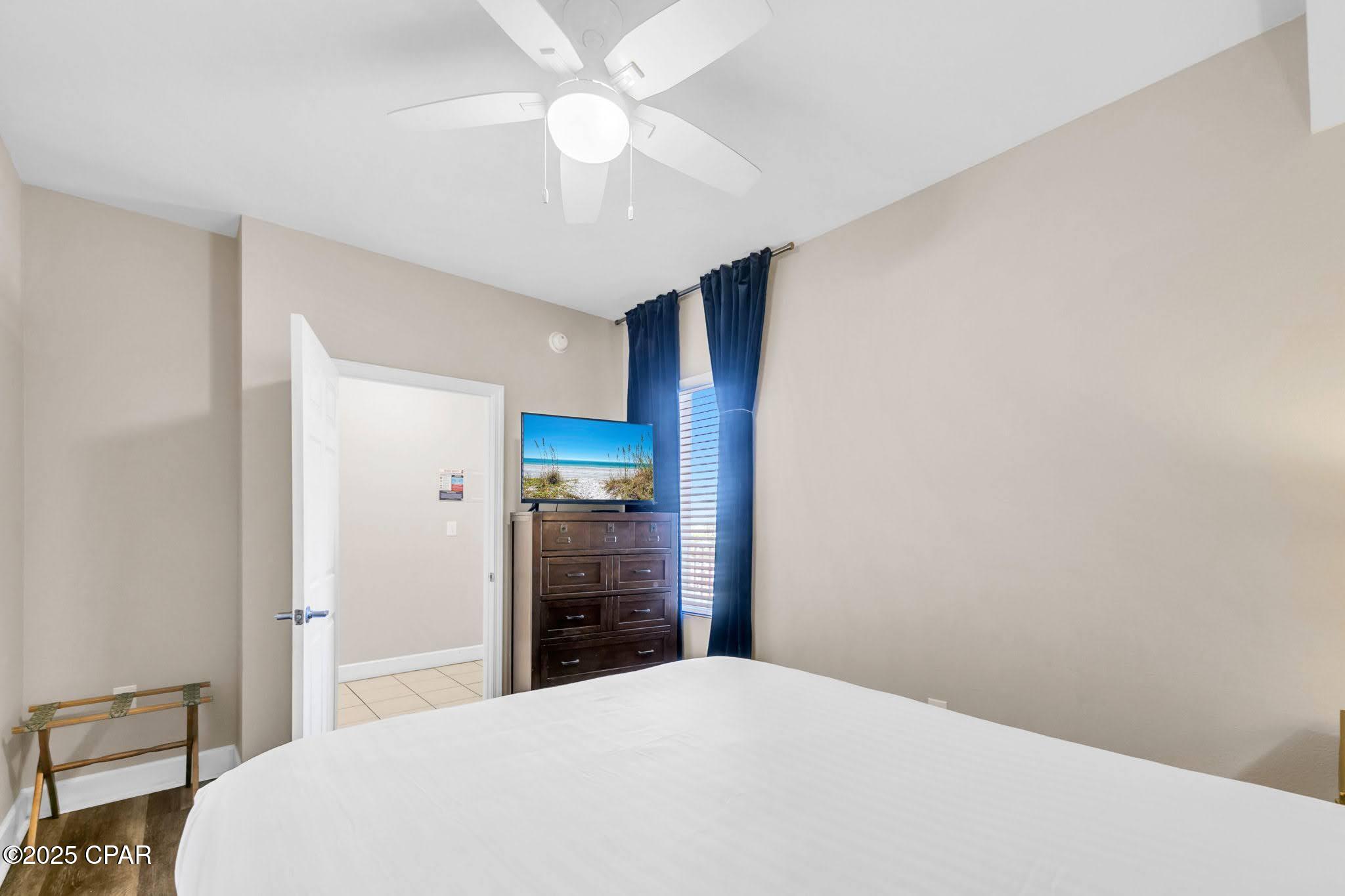 Image 11 For 16819 Front Beach Road  913