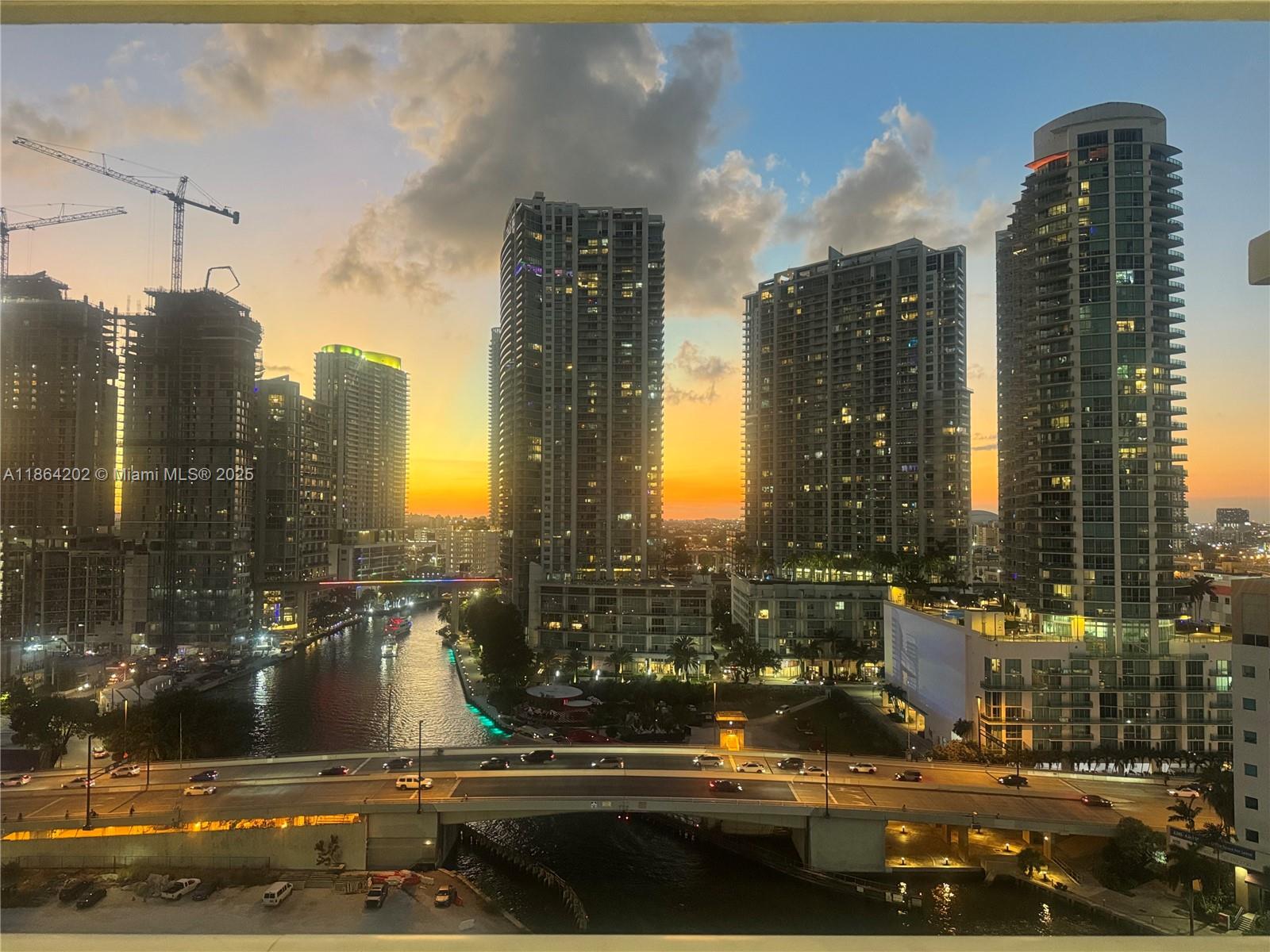 Brickell On The River