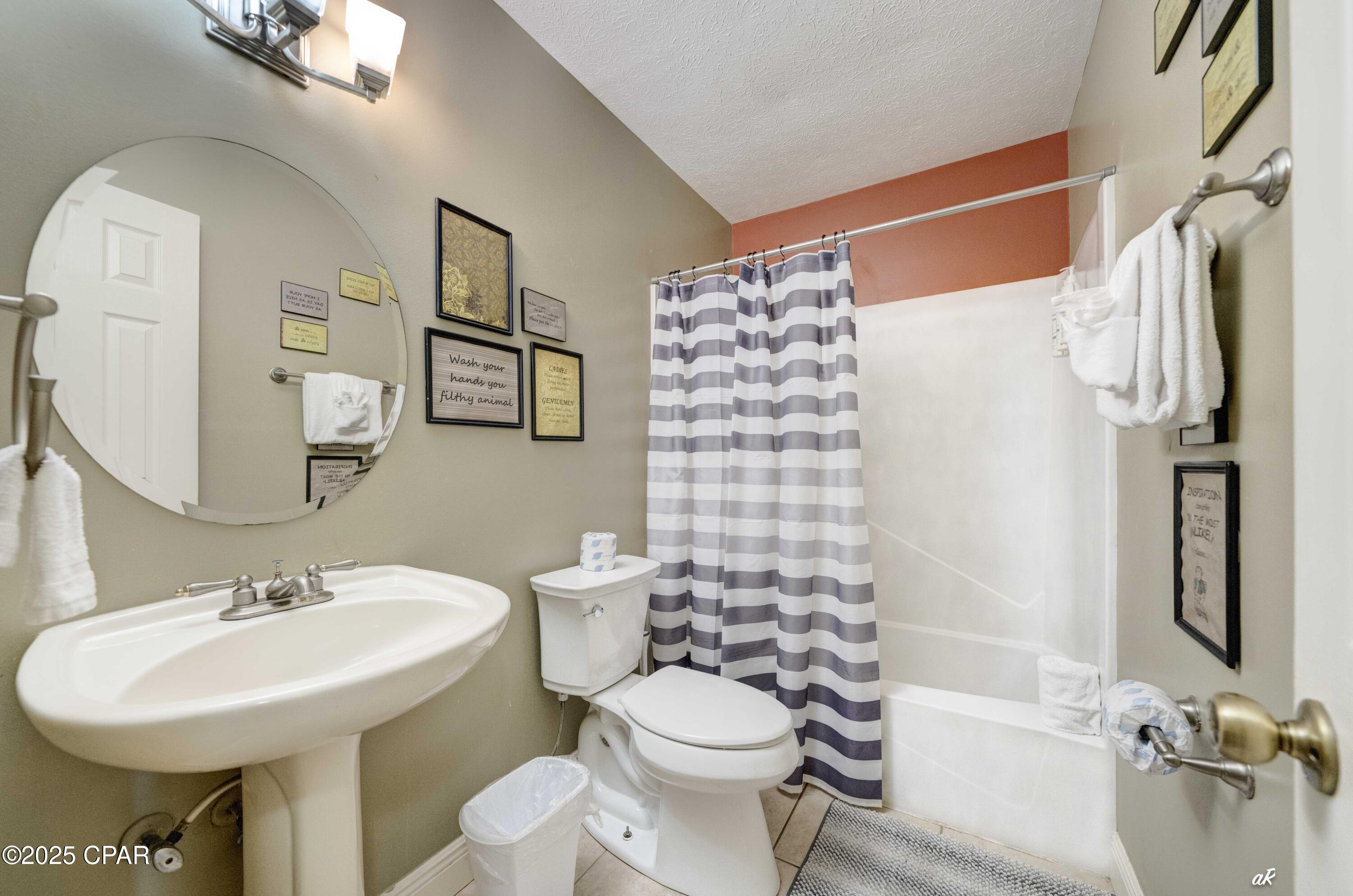 Image 24 For 8211 Laird Street