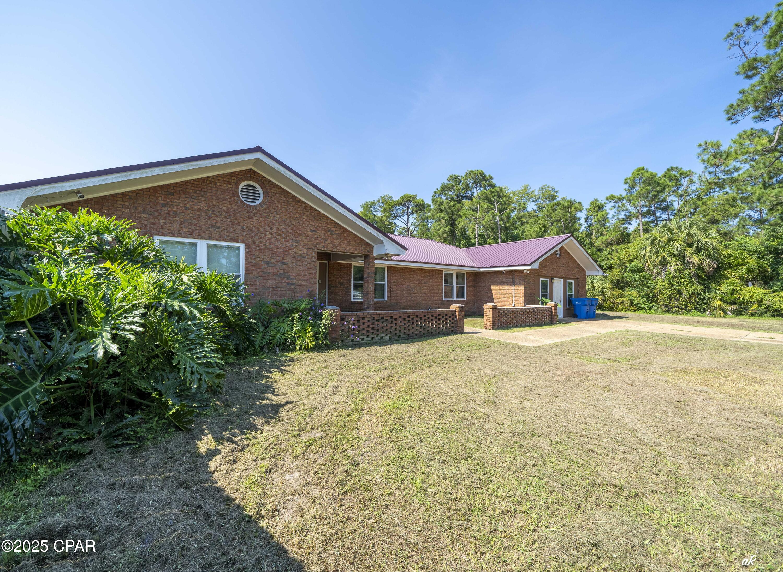 Image 33 For 8211 Laird Street