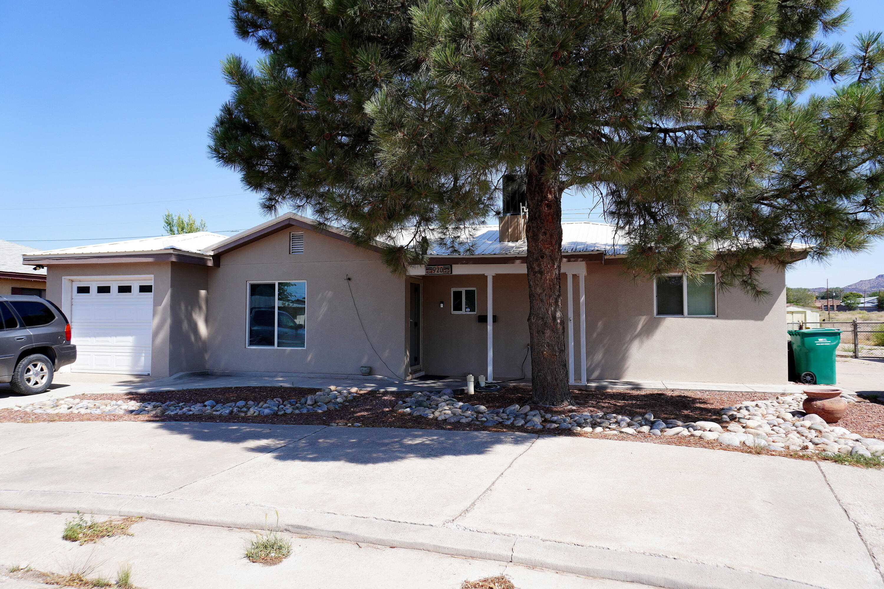 Homes for sale in Grants, NM | 920 Jackson Ave, Grants, NM 87020 | MLS# 1090232