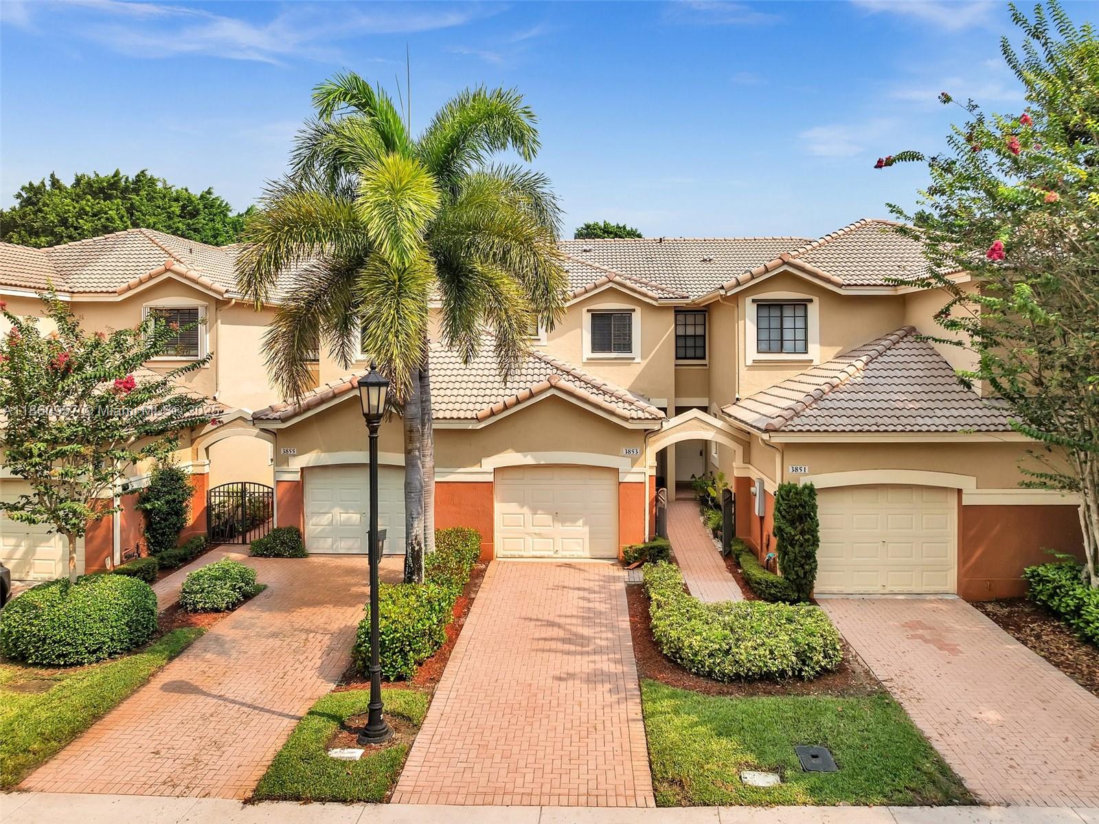 3853 Tree Top Dr Unit , Weston, Florida 33332